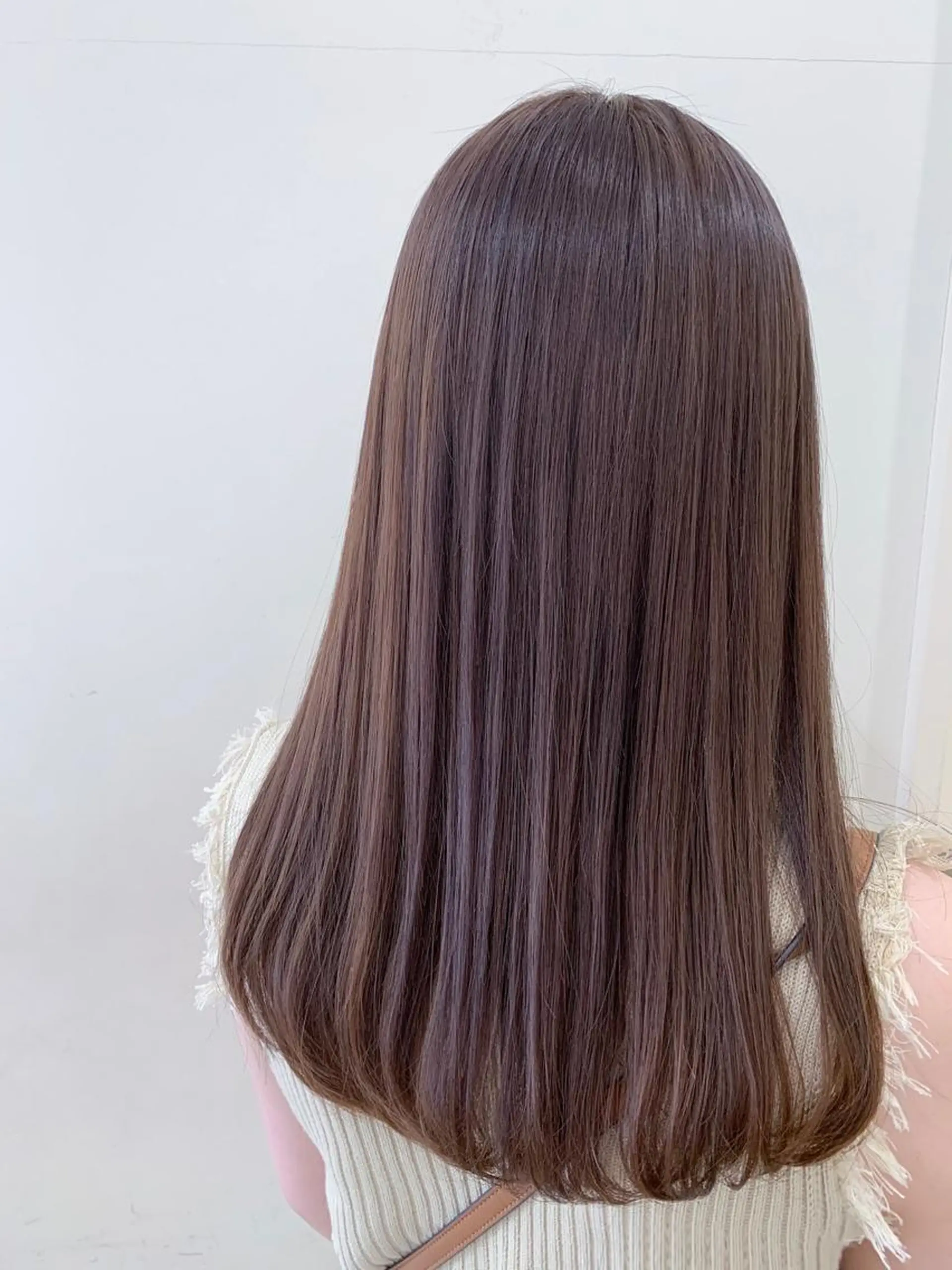 セミロング カラー カット ヘアカラー 縮毛矯正 トリートメント ぱつっとボブ/ 小野あかねのヘアスタイル