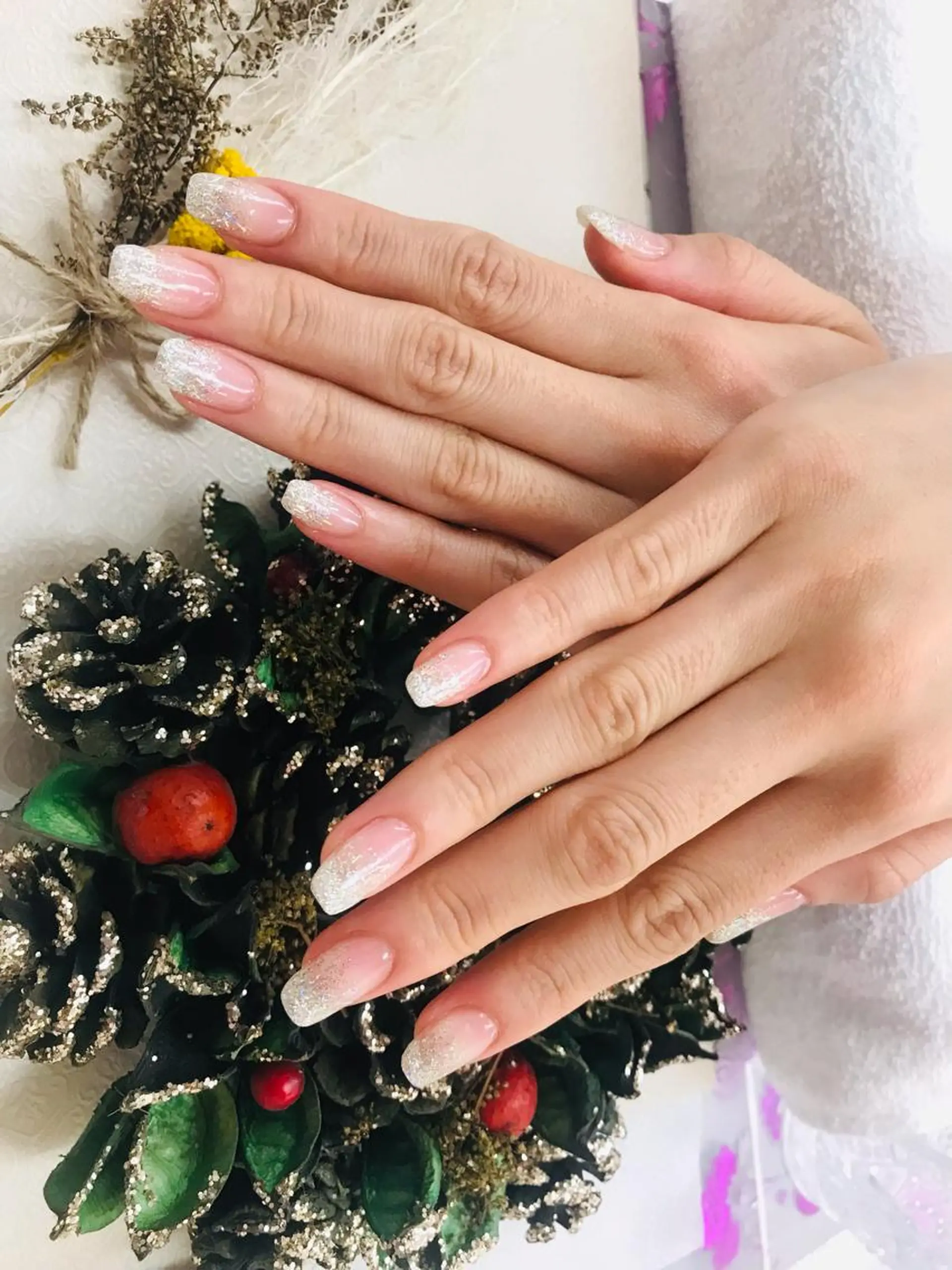 ネイル オフィスネイル シンプルネイル 冬ネイル クリスマス felice【フェルチェ】所属・smile 駅前のマツエク・マツパデザイン