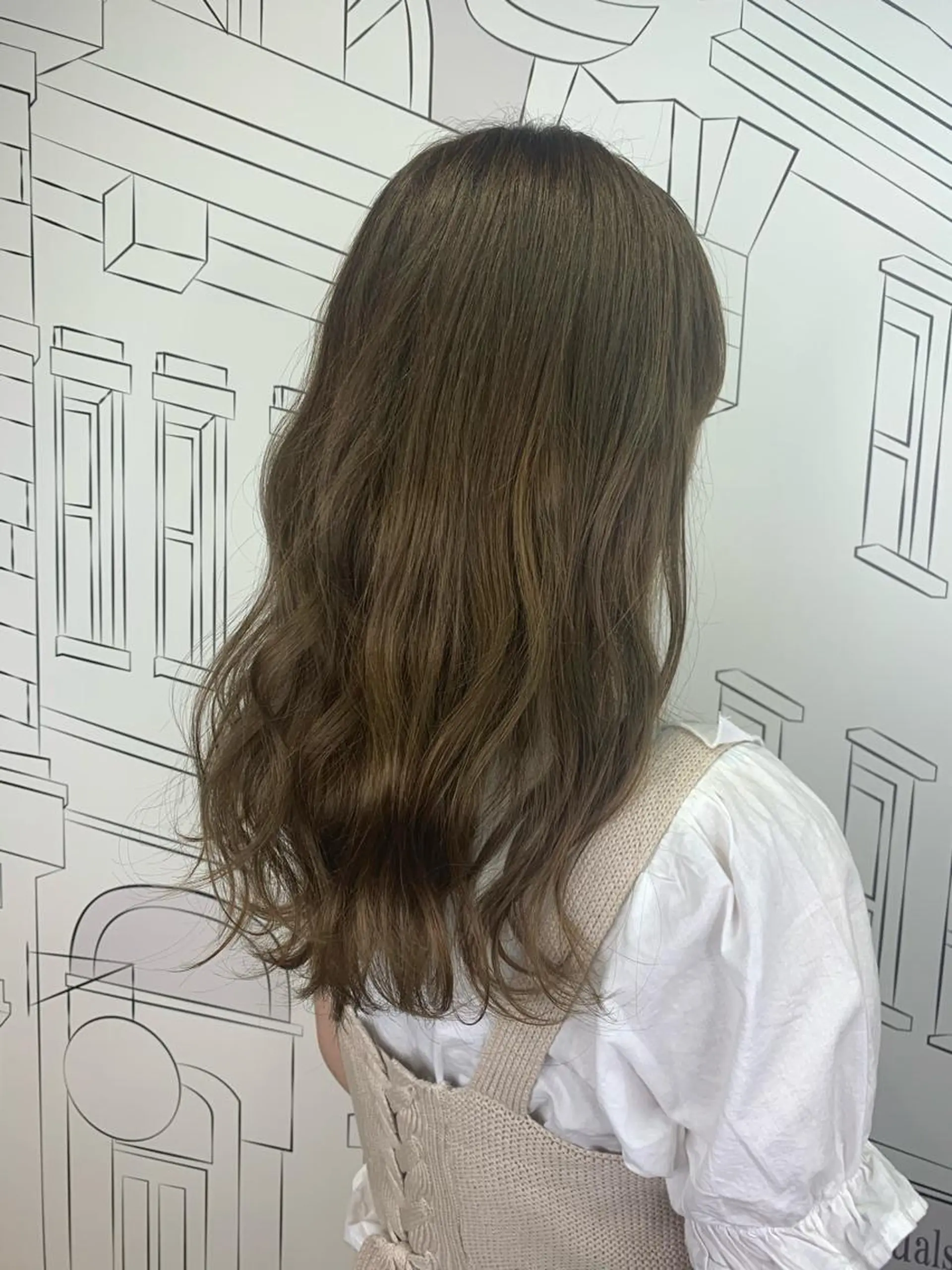 セミロング ルレイル　シェアサロン所属・坪井 彰吾のヘアスタイル