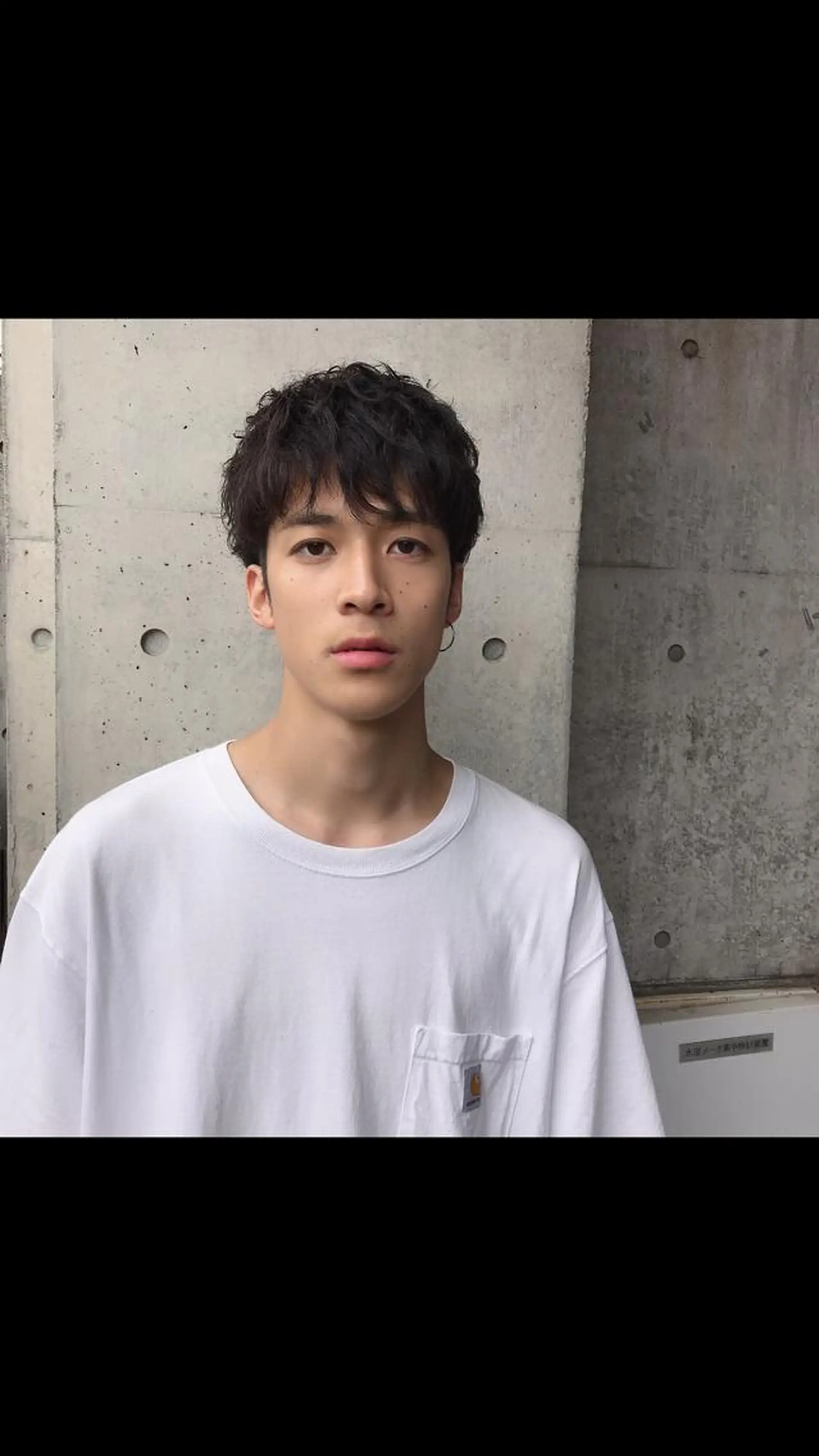 ショート パーマ メンズ 及川 光のヘアスタイル