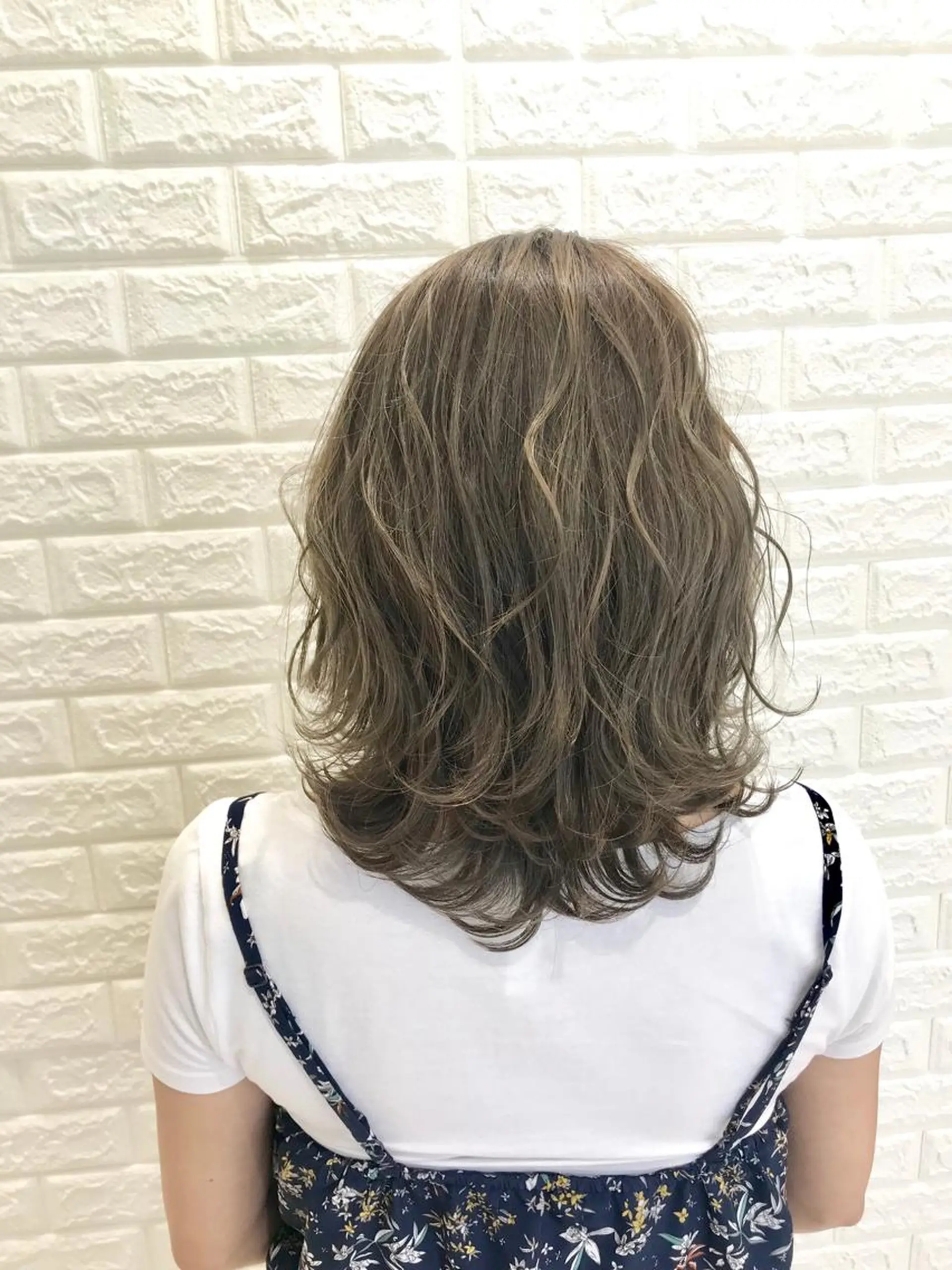 ミディアム カット ヘアカラー トリートメント D.log 大和西大寺店所属・川崎 雅大のヘアスタイル