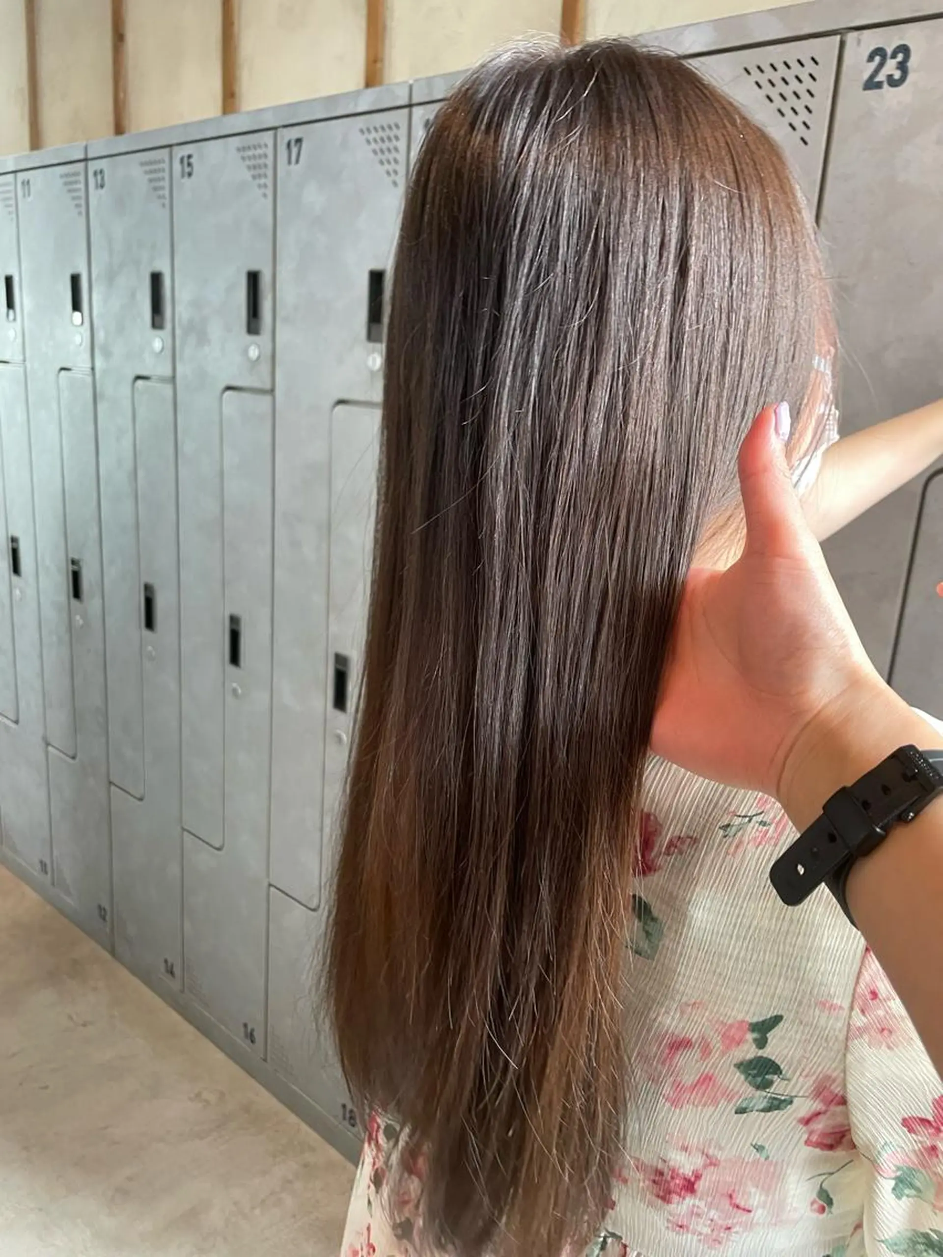 ロング カラー 高橋 りかのヘアスタイル