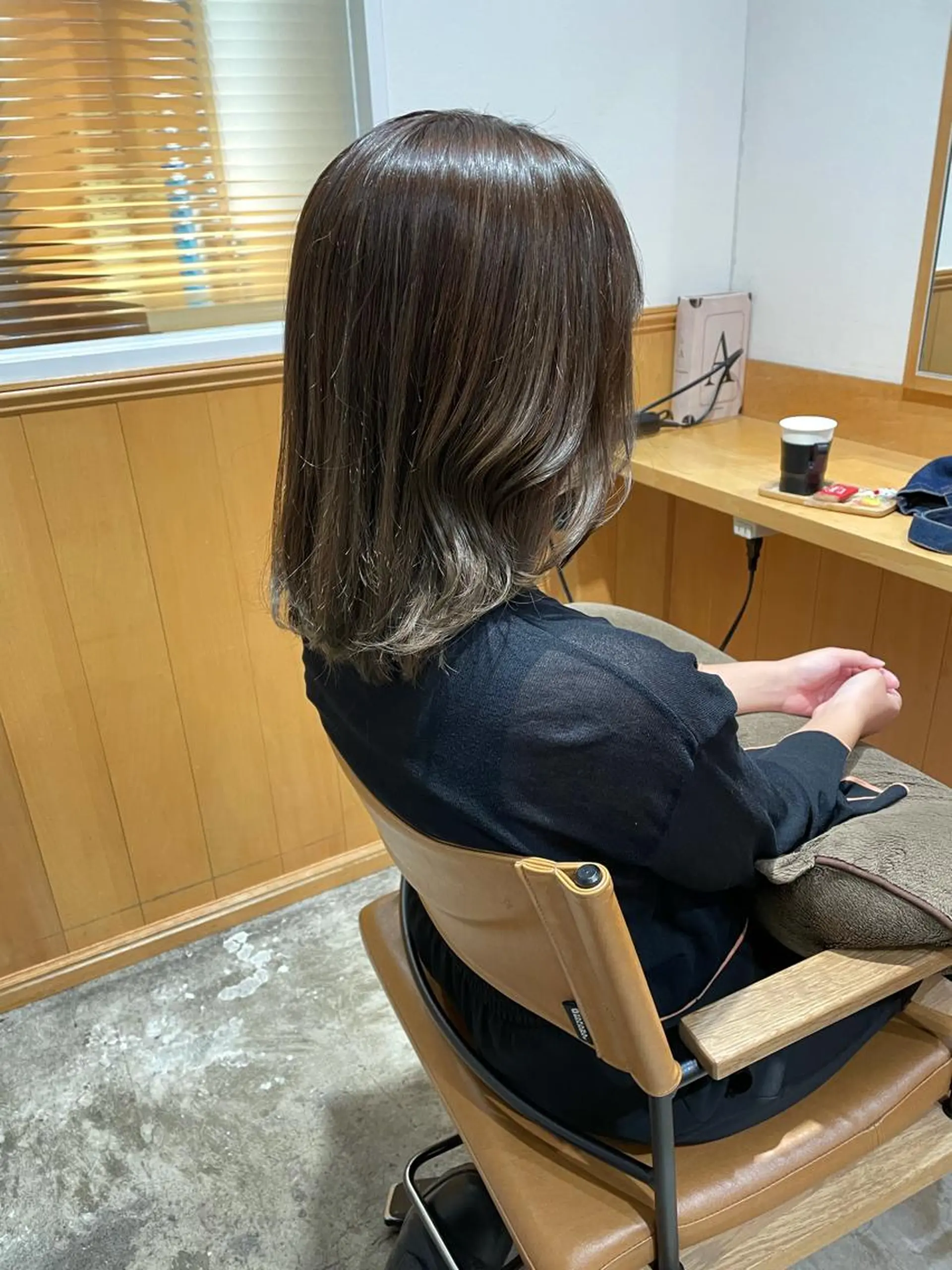 セミロング カラー 《髪質改善✖️オリー ブ🧸》小嶋拓也のヘアスタイル