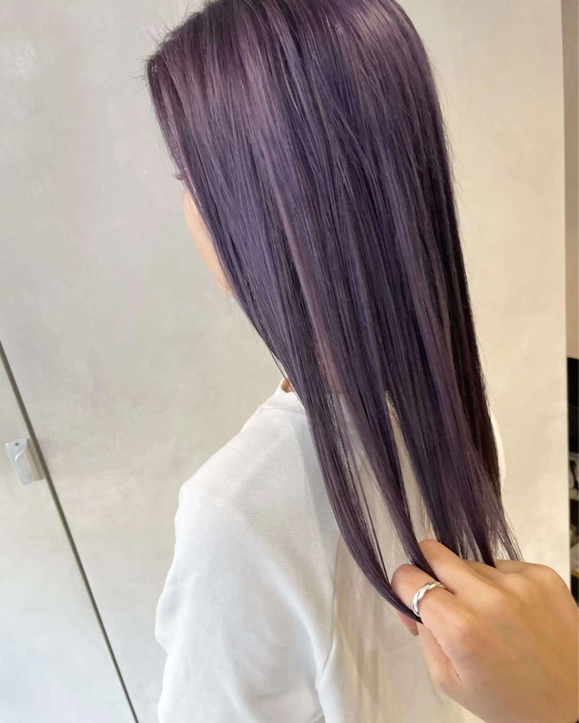 セミロング パープルカラー LA.MIU★ Mayuのヘアスタイル