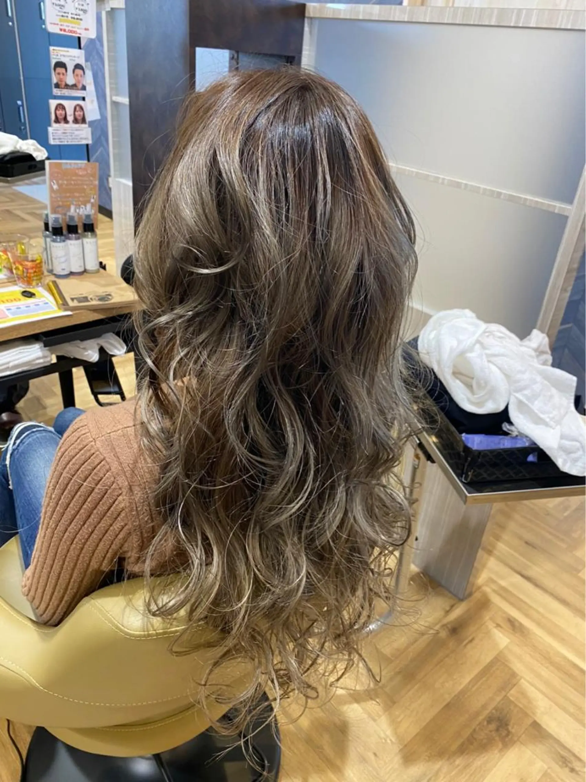 ロング ハイライト レイヤーカット 永井龍🫧金山🫧 徒歩1分🚶のヘアスタイル
