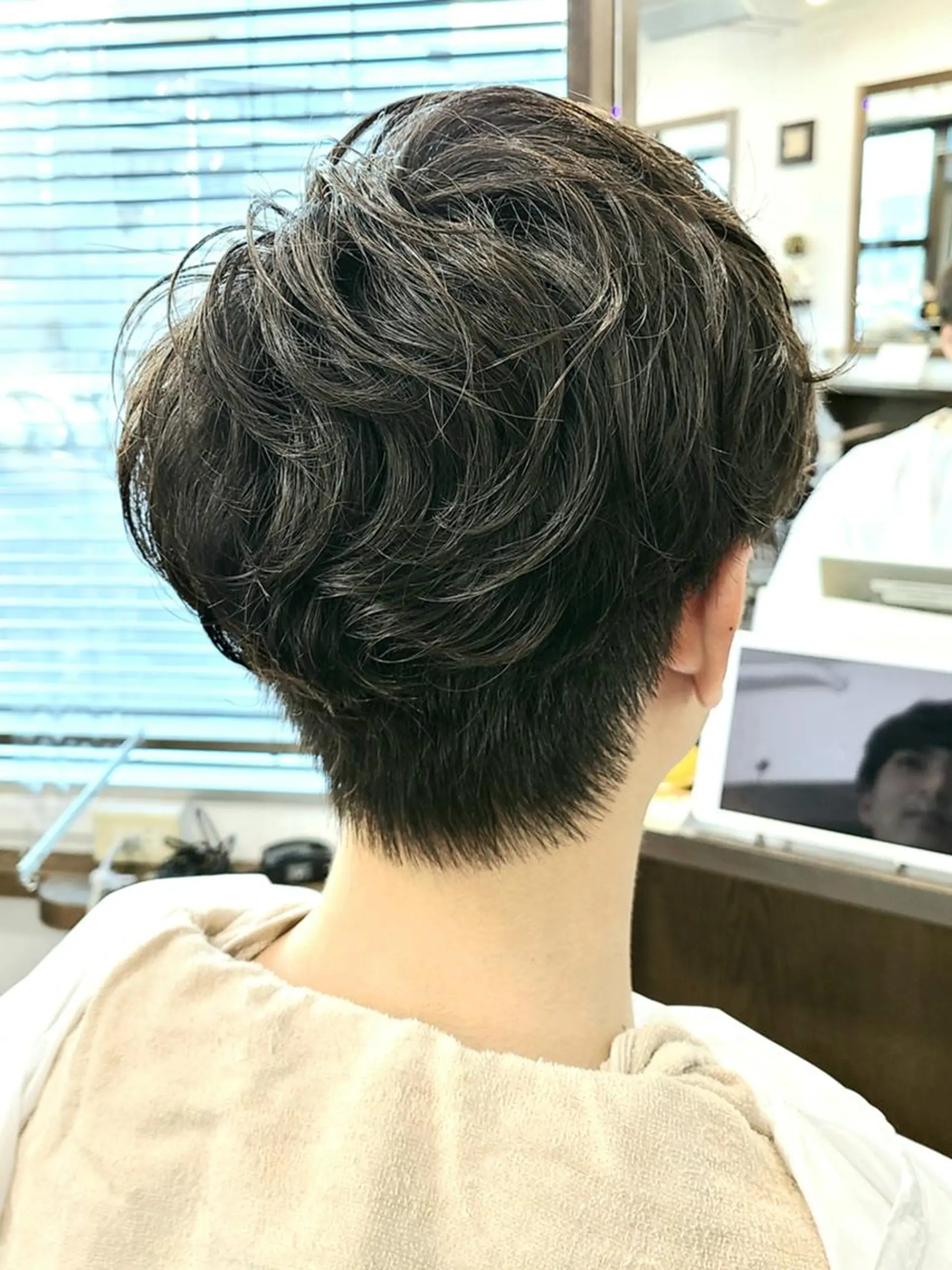ショート パーマ メンズ デザイナー Anne アンのヘアスタイル
