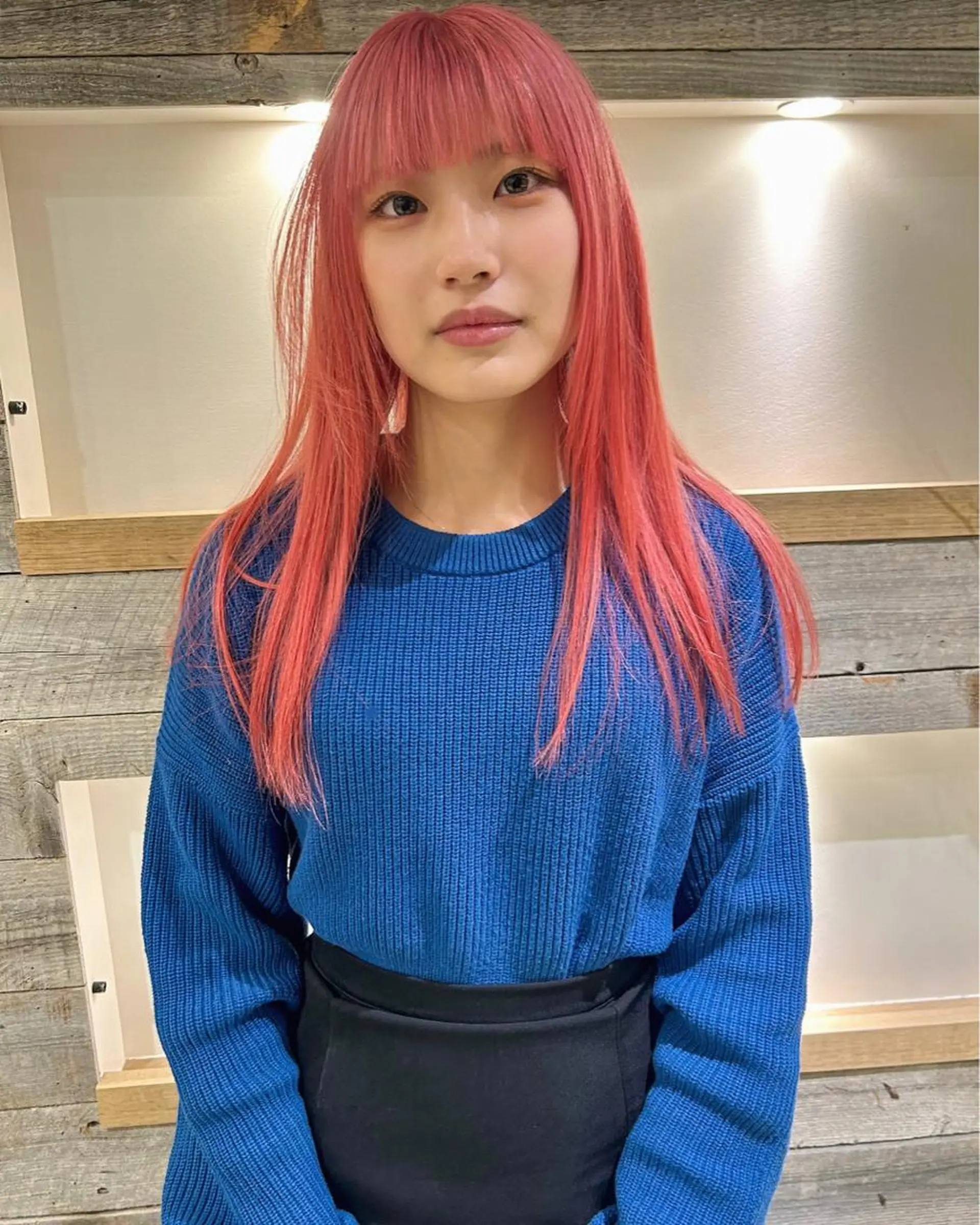 セミロング カラー ピンクカラー カット ヘアカラー トリートメント Loom.所属・村上雅人 ナチュラルモードのヘアスタイル