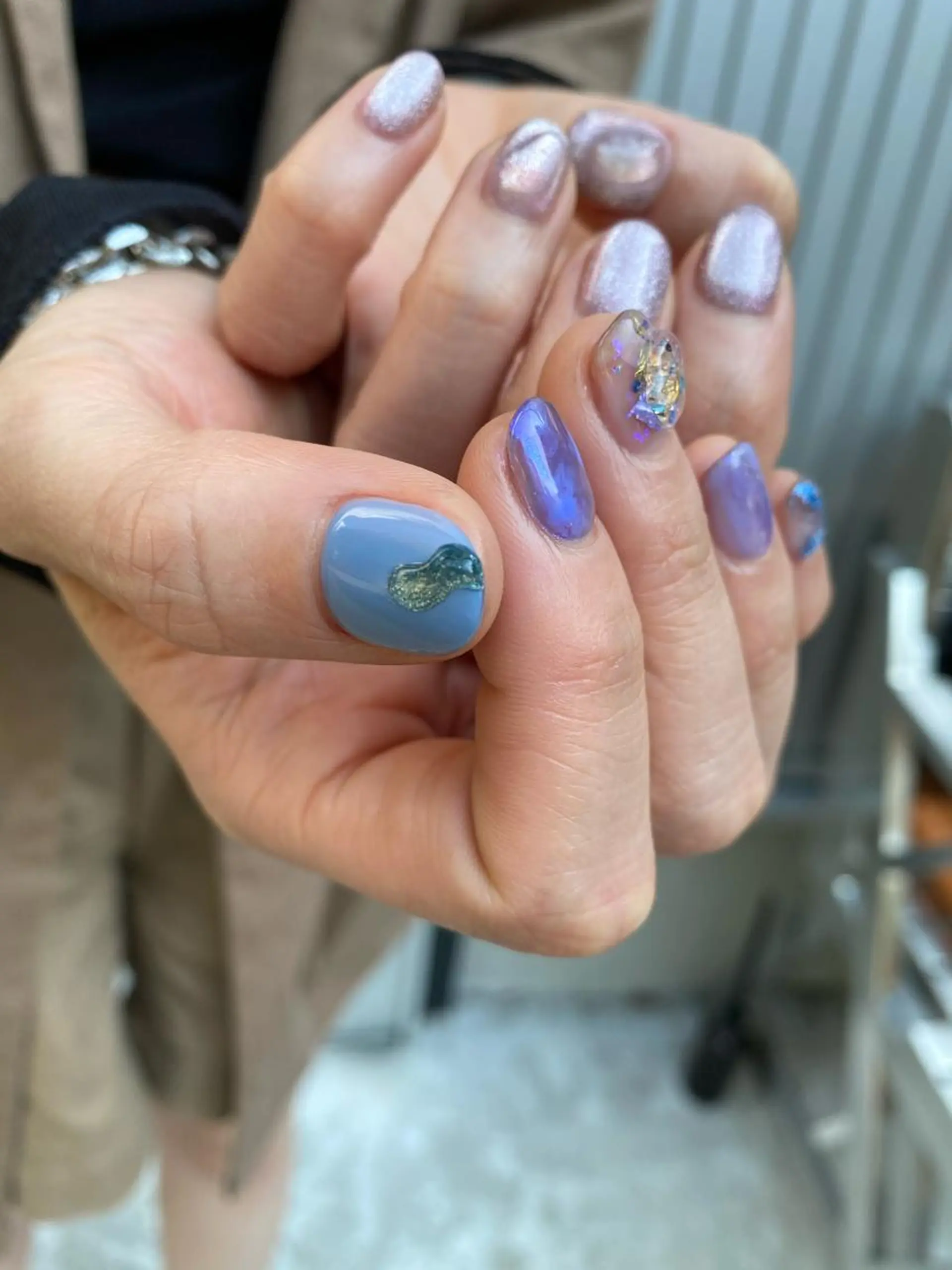 ネイル アートネイル マグネットネイル ニュアンスネイル 🌼大西洋子 laughl🌼のネイルデザイン