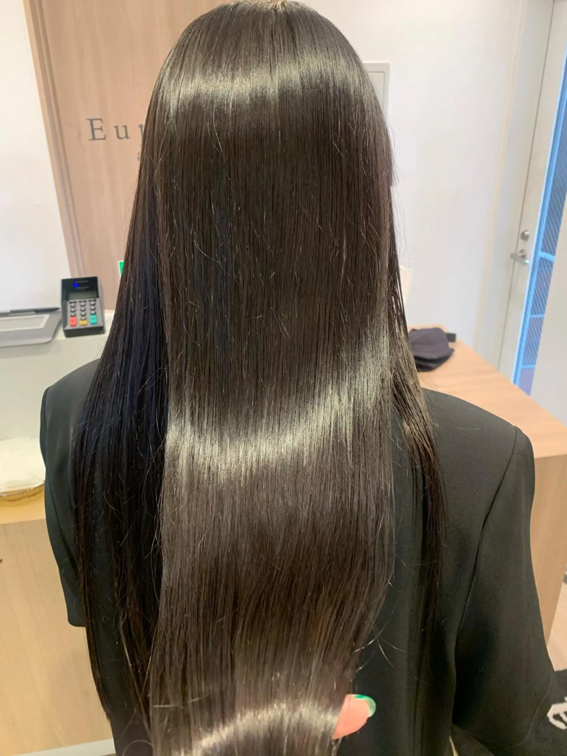 ロング Eleanor 池袋 ミカのヘアスタイル