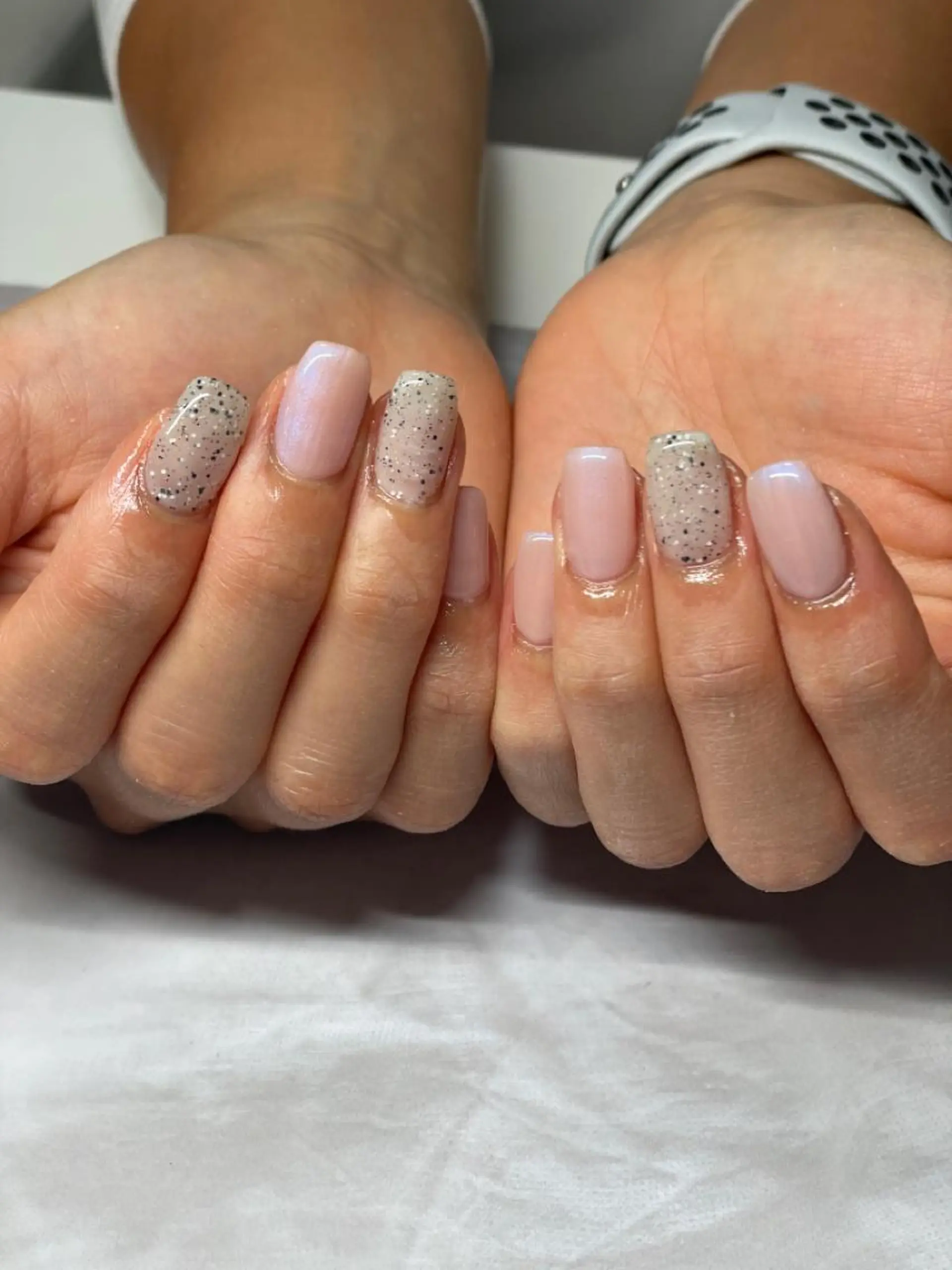 ネイル ハンドネイル total beauty  salon ONE所属・salon ONEの眉毛・アイブロウイメージ