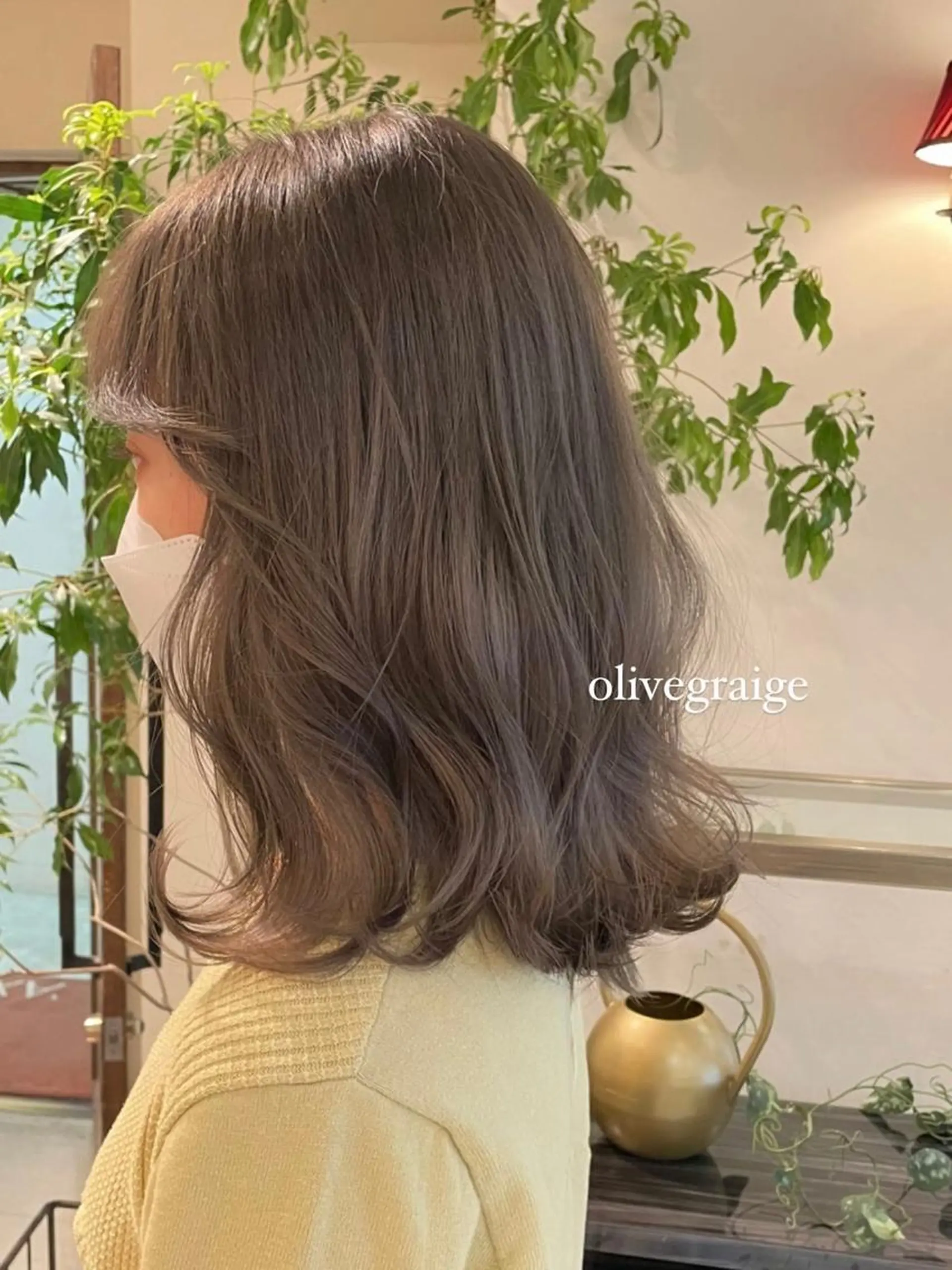 ミディアム カラー 小原 侑花のヘアスタイル