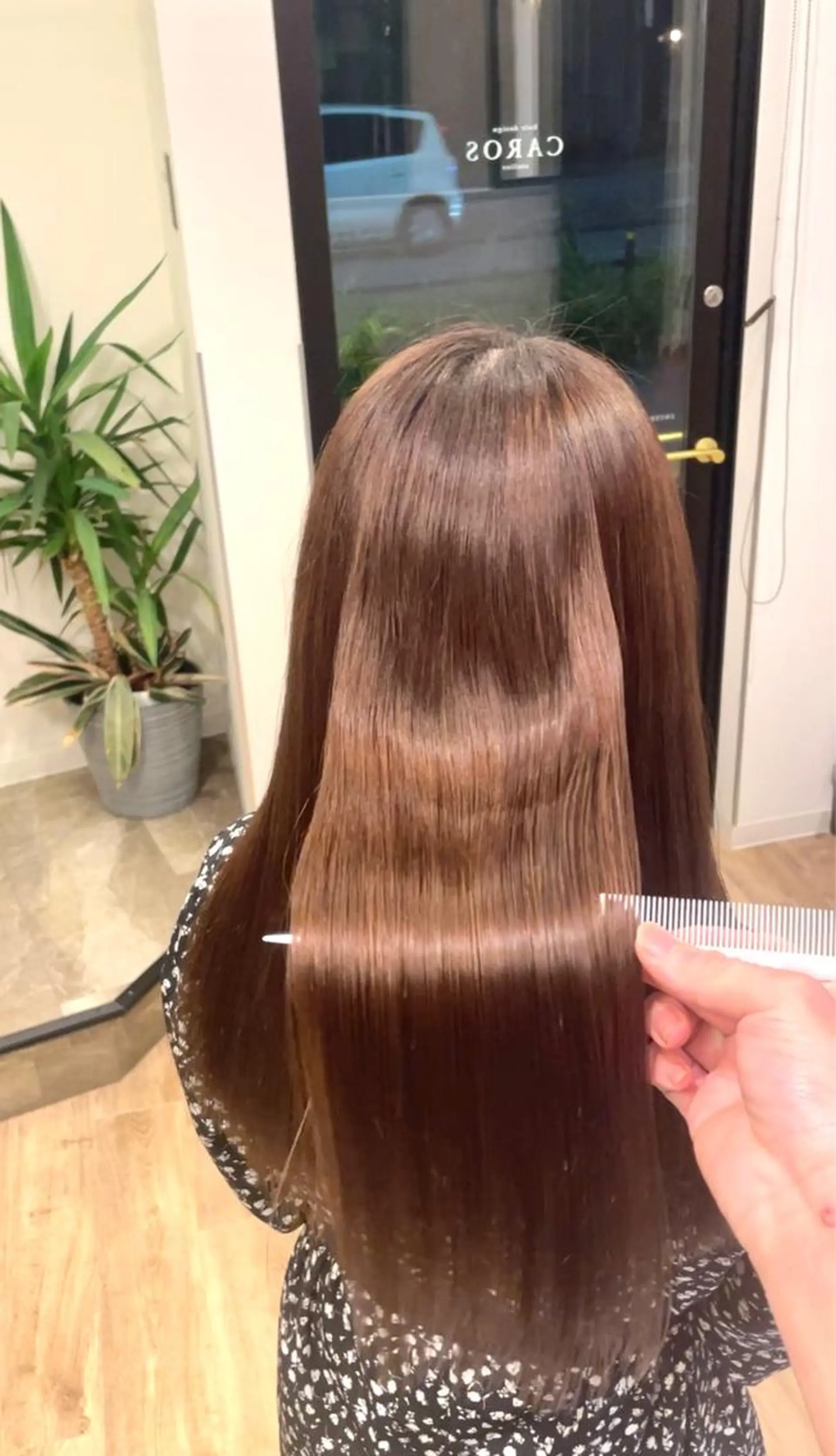 ロング CAROS　atelier所属・安倍 辰哉のヘアスタイル