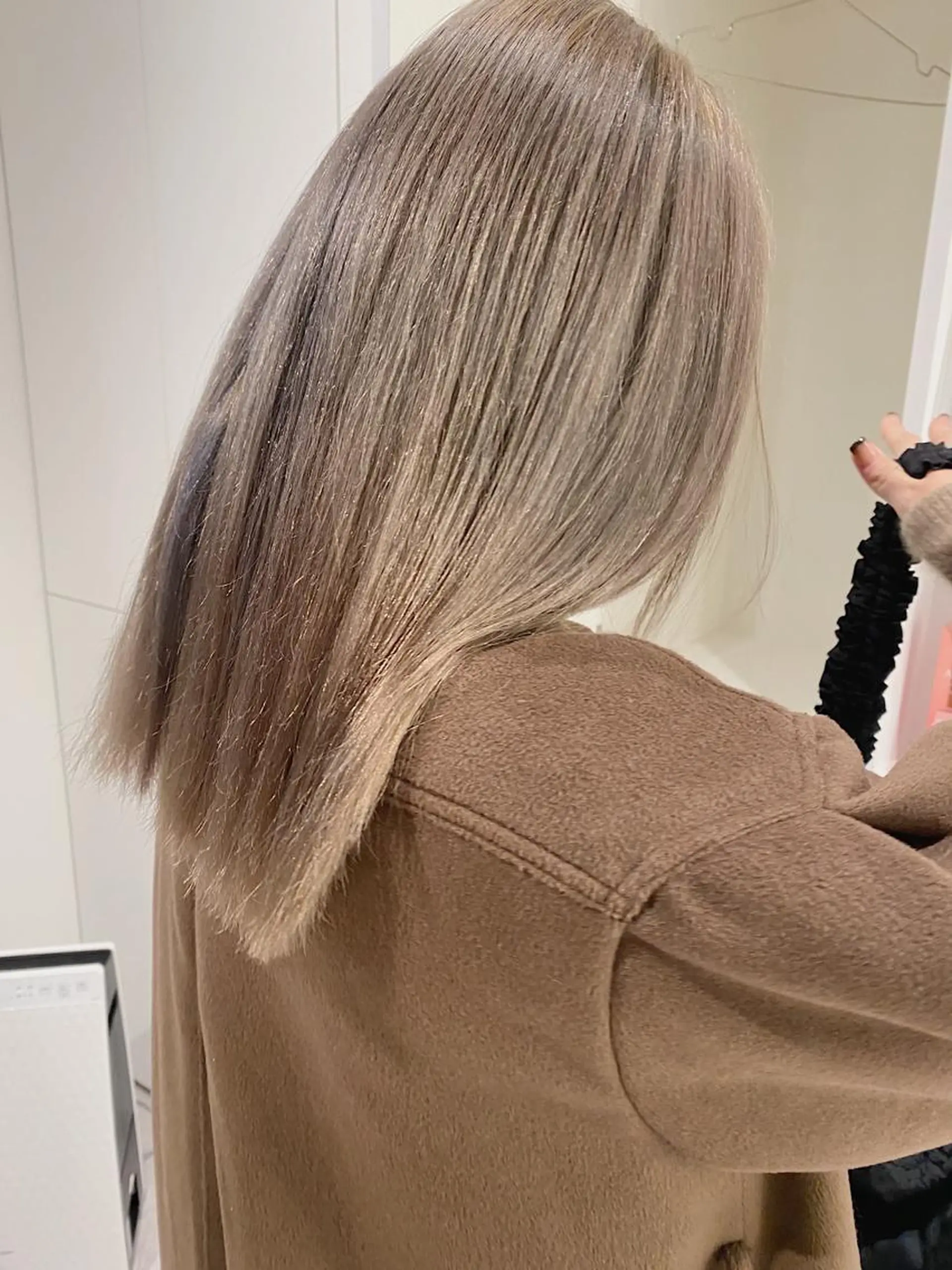 セミロング カラー カット ヘアカラー すぎもと さき⚡️ 朝ラク･*パーマのヘアスタイル