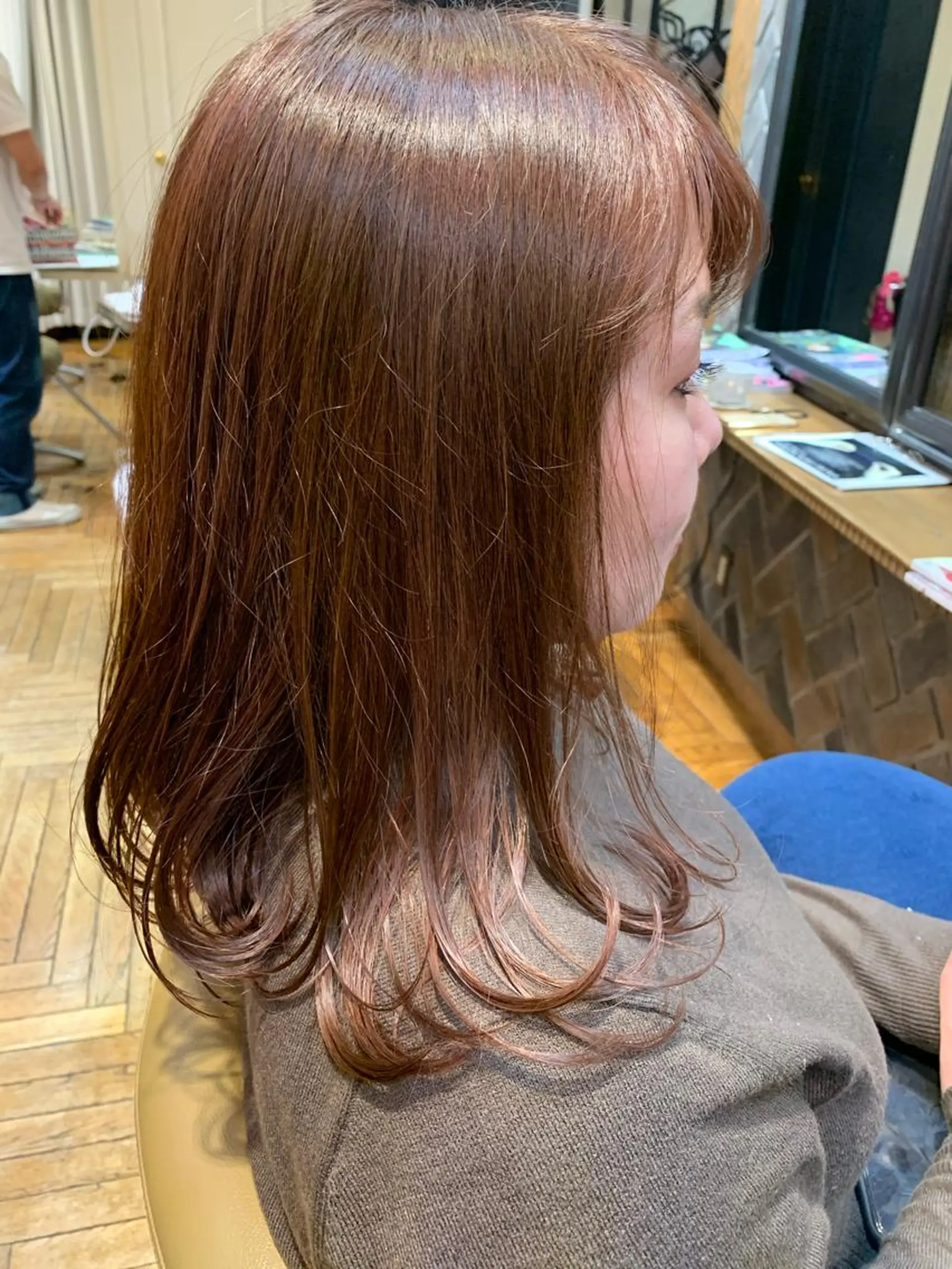 セミロング カラー ベージュカラー ピンクカラー ピンクベージュ ごとう さなのヘアスタイル
