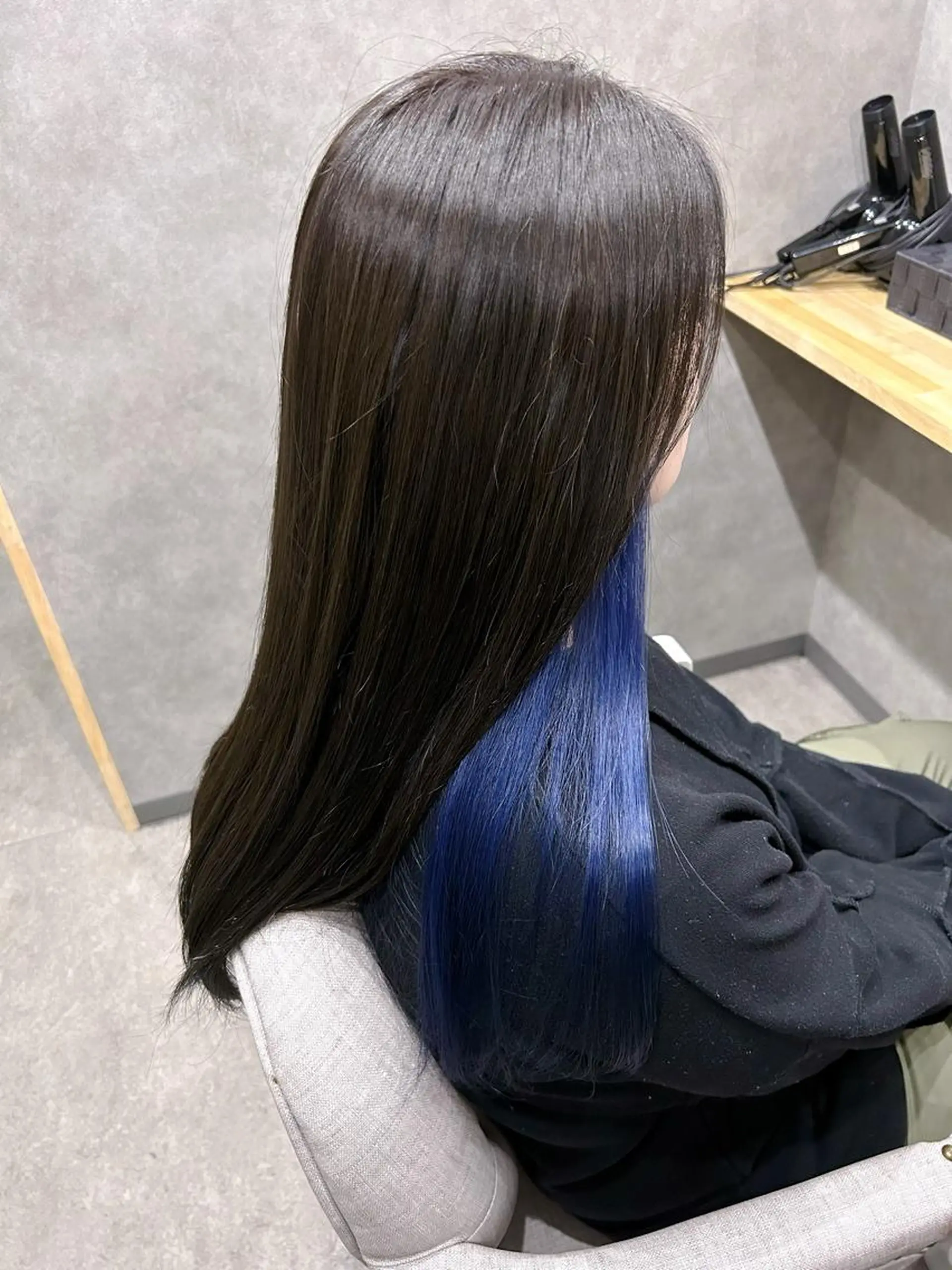 ロング カラー ブルーカラー インナーカラー ヘアカラー トリートメント 廣瀬 あずさのヘアスタイル