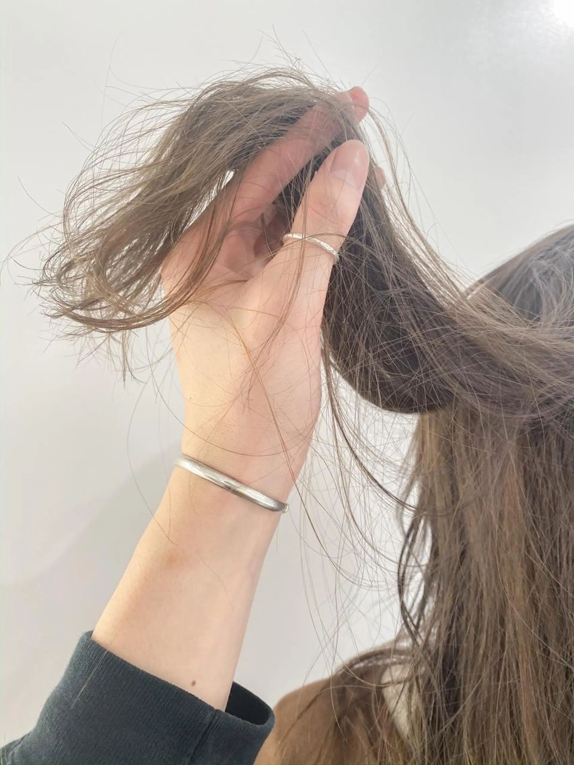 セミロング カット ヘアカラー トリートメント 海外デザイン🇺🇸 石渡諒太のヘアスタイル