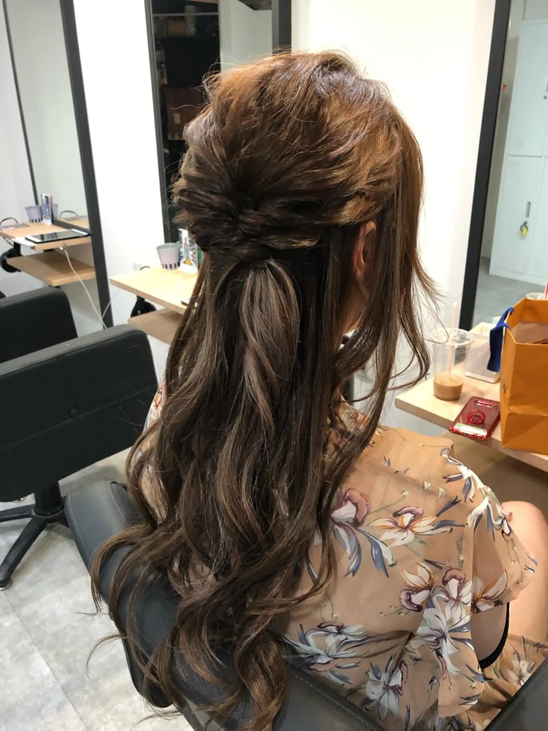 ロング カラー ヘアアレンジ エクステ alpha. カラーエクステ下妻のヘアスタイル