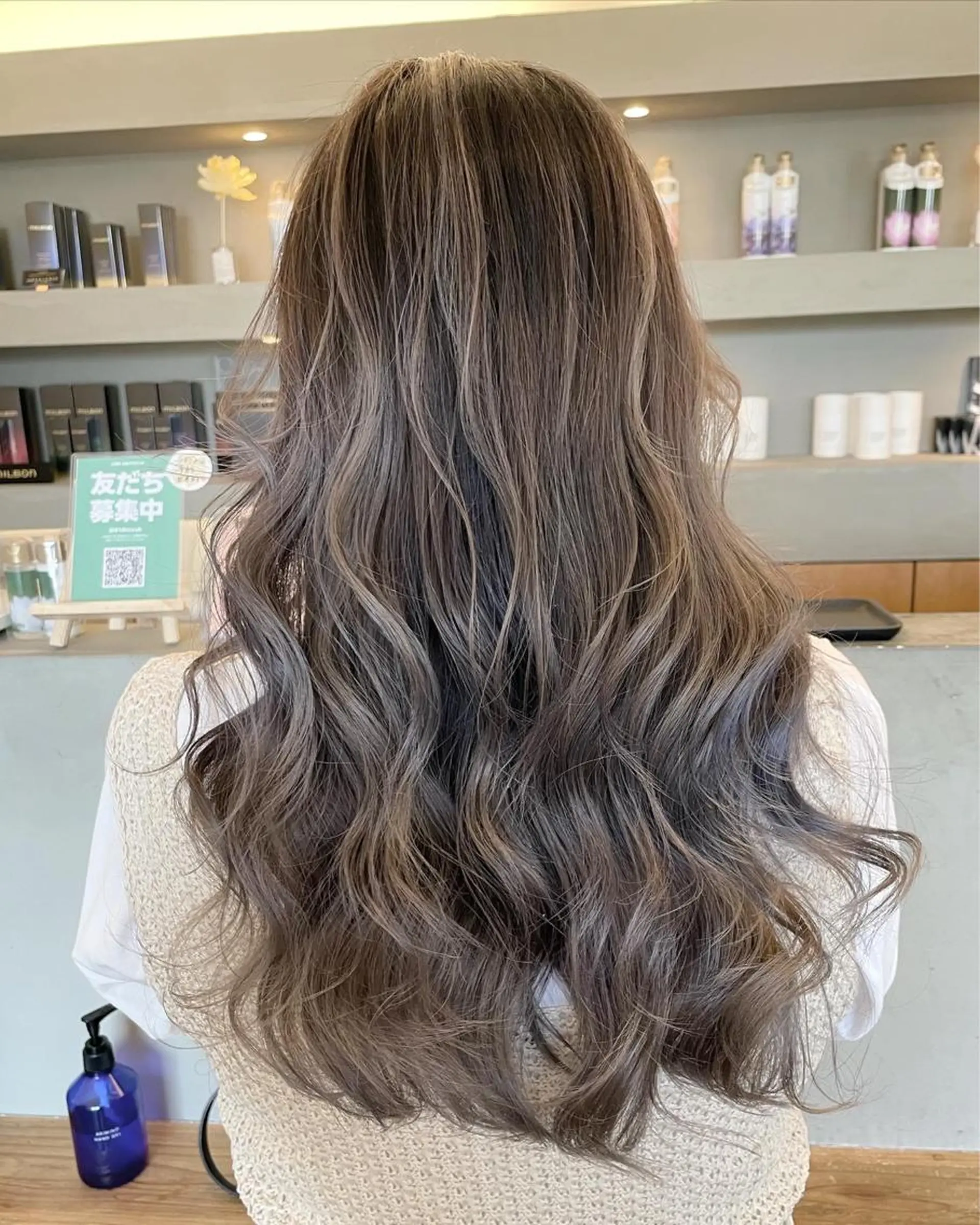 ロング レイヤーカット ヘアカラー トリートメント バレイヤージュカラー 特化美容師✨星皓太のヘアスタイル