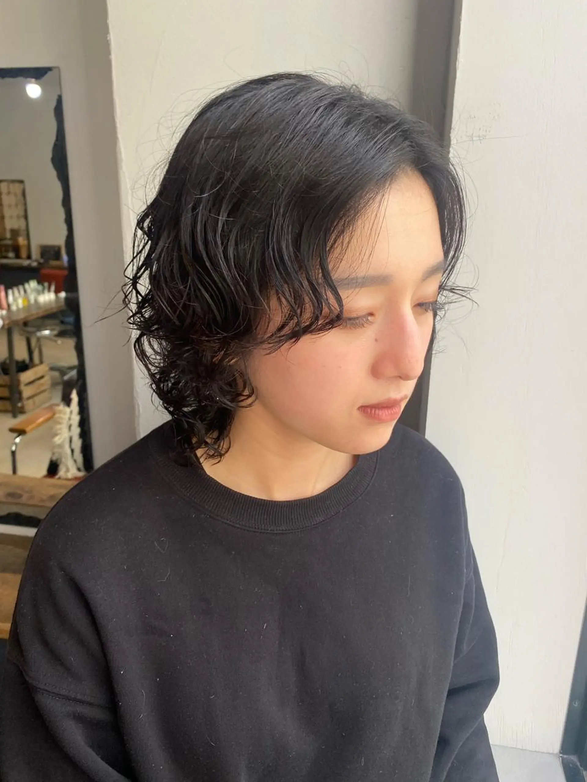 ミディアム ミディアムパーマ 顔周りカット loty hair design所属・SEIRA🤍 レイヤーカットのヘアスタイル