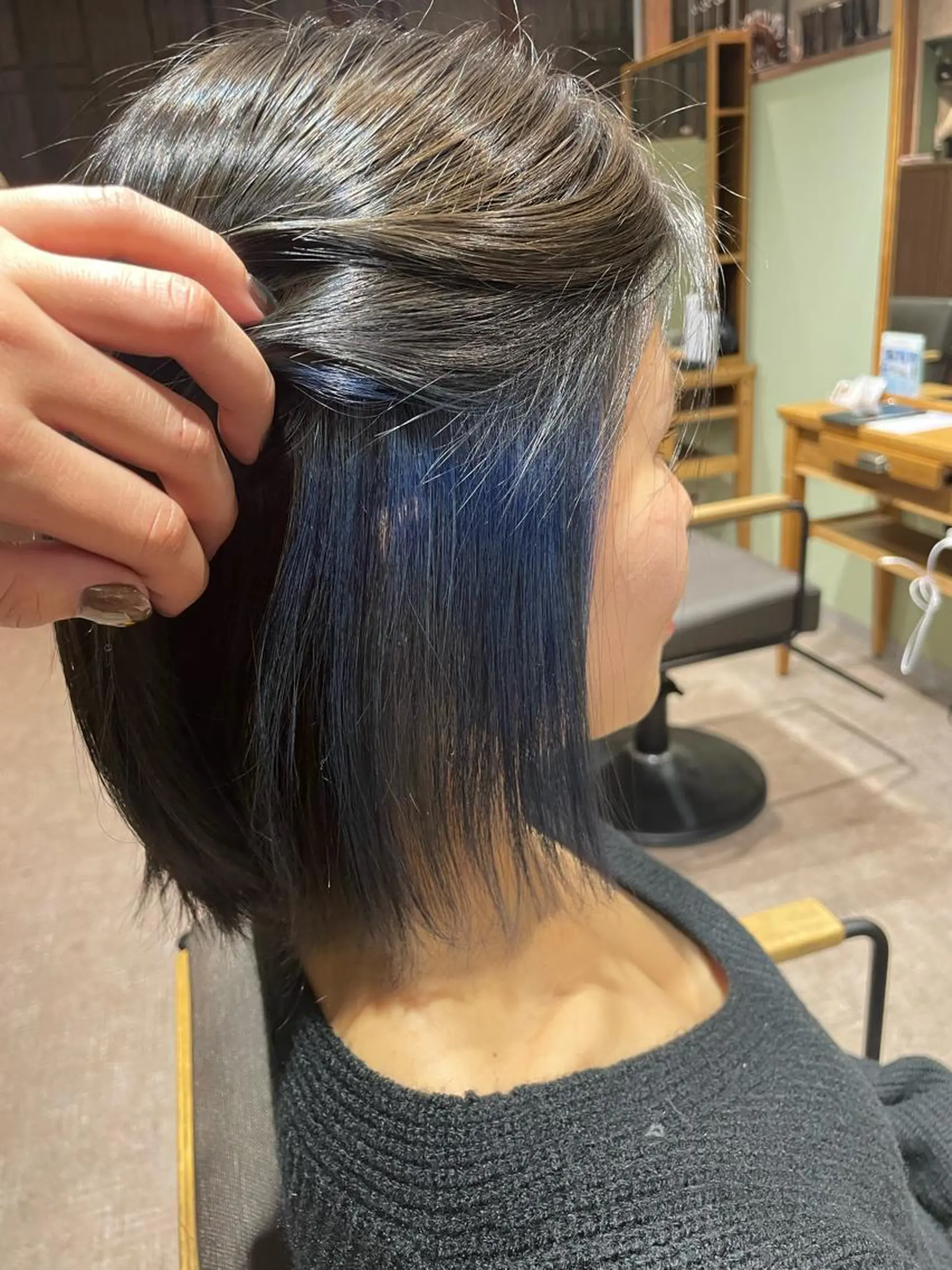 ショート カラー 石川 聖奈のヘアスタイル