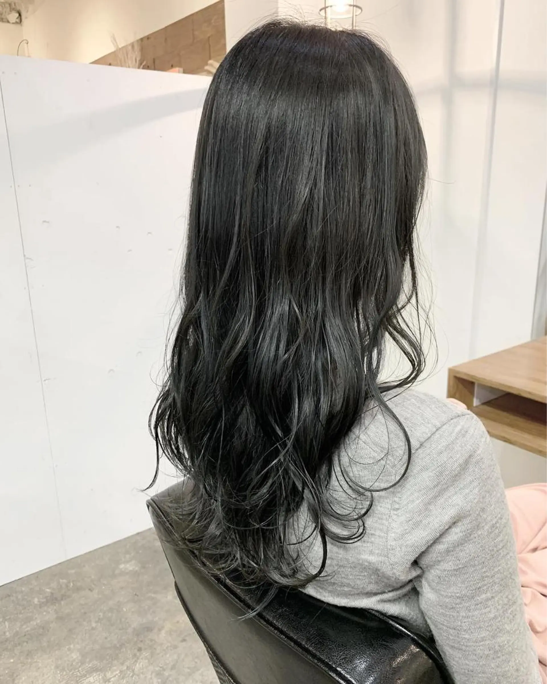 ロング カラー LEB所属・下河 宗太のヘアスタイル