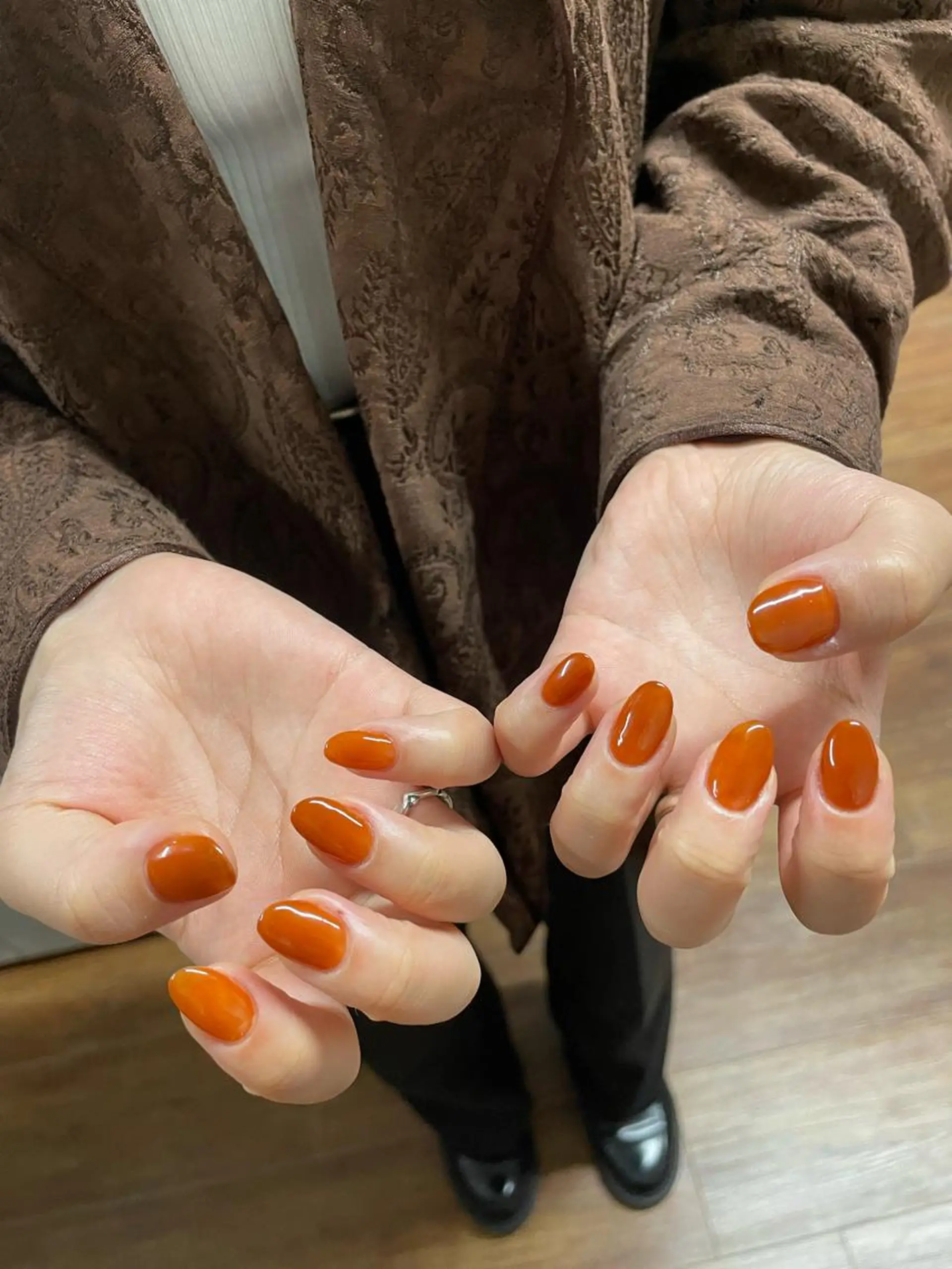 ネイル ワンカラーネイル emi 🧸のネイルデザイン