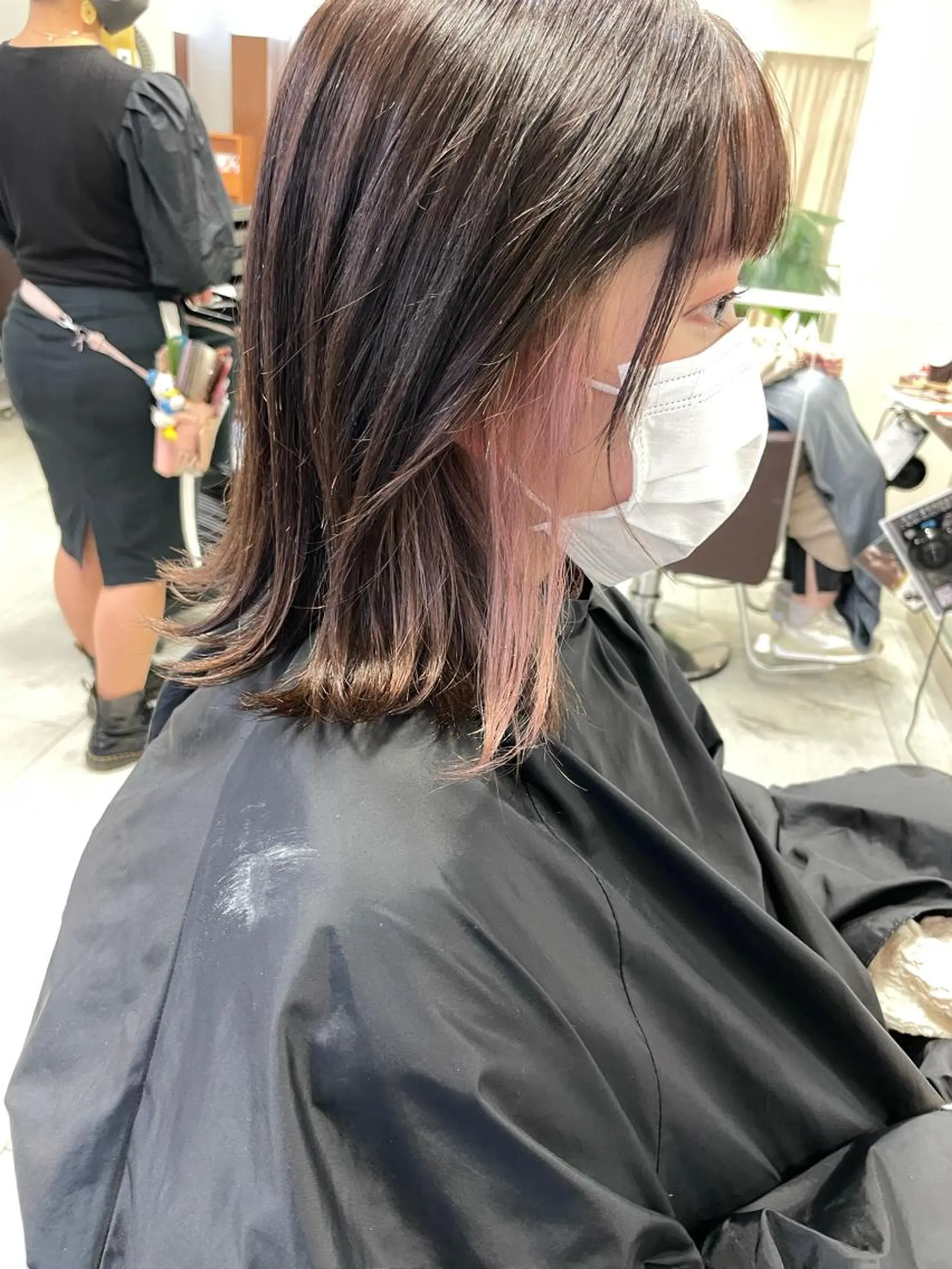 ミディアム カラー イヤリングカラー ヘアカラー カラー職人/上川原 雄飛のヘアスタイル