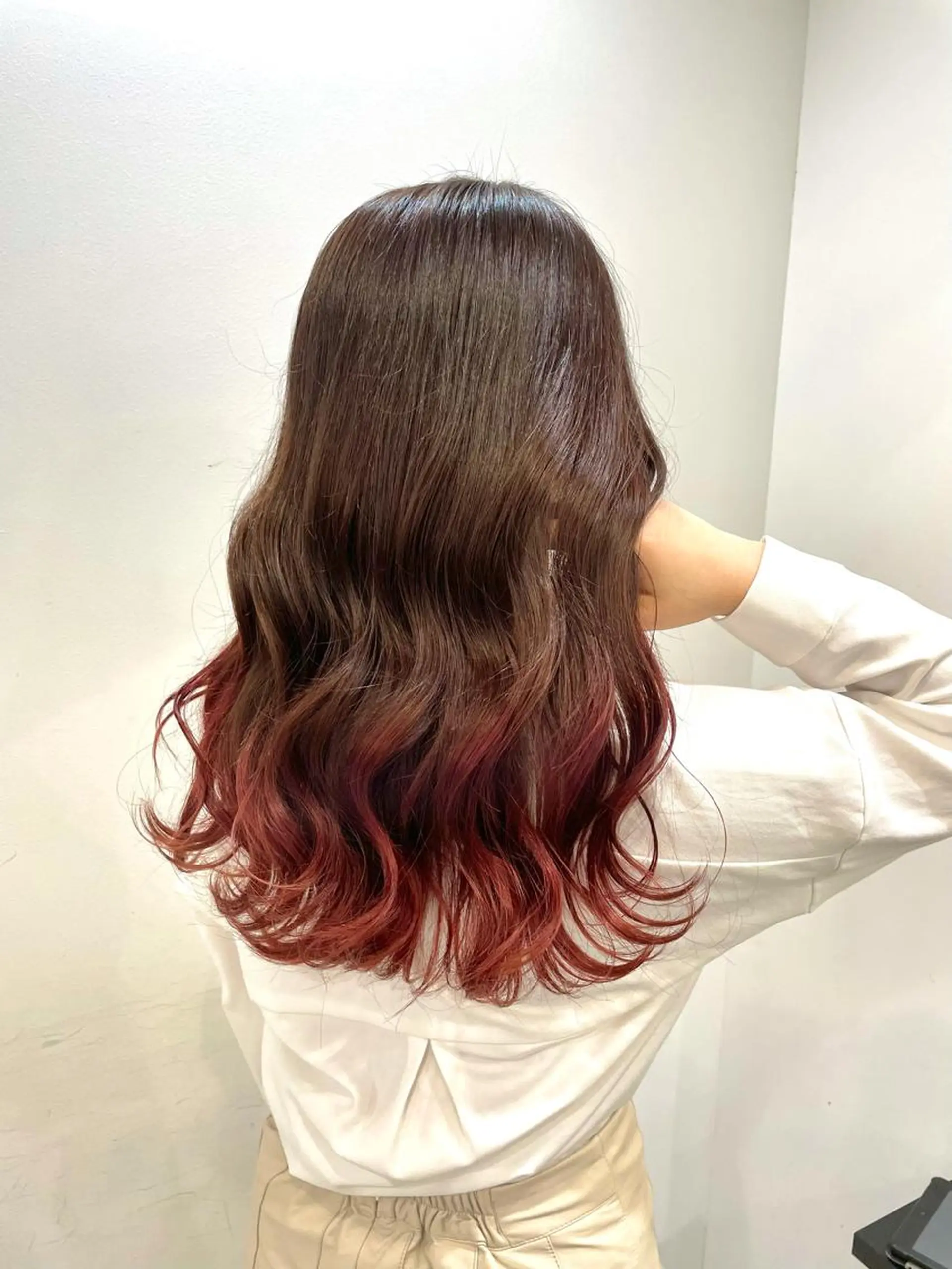セミロング カラー ヘアカラー 横山 奈央のヘアスタイル