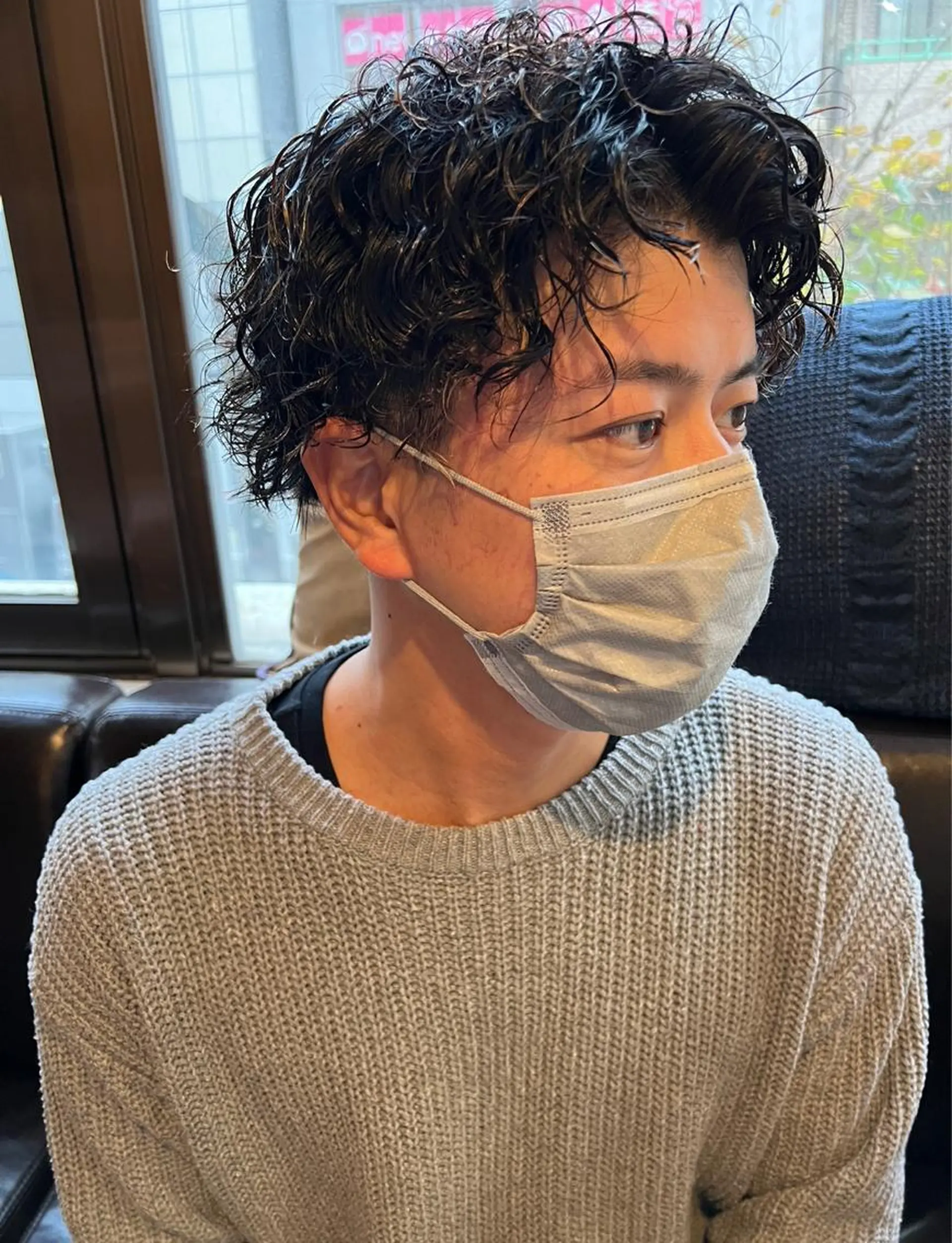 パーマ メンズ メンズブリーチ カット パーマ little  porto所属・透明感・艶感 小坂隼斗のヘアスタイル