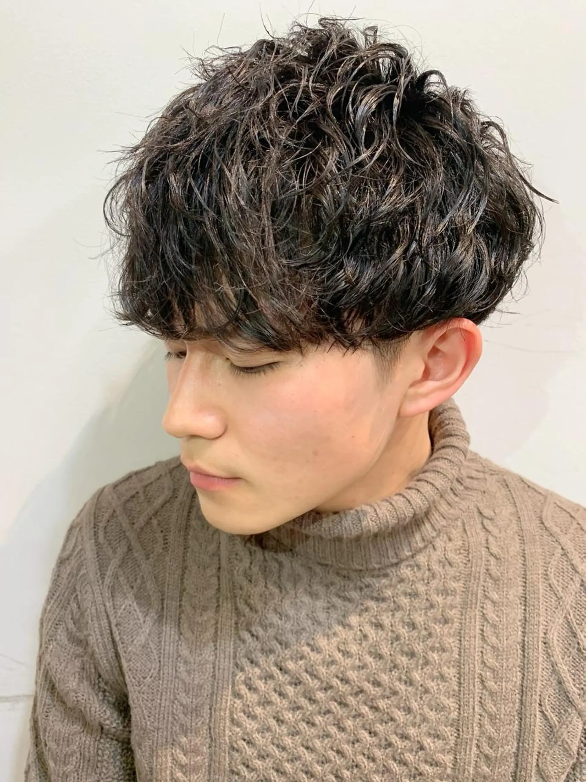 ショート パーマ メンズ クオンヒール  堺筋本町店所属・谷口 友耶メンズカットのヘアスタイル