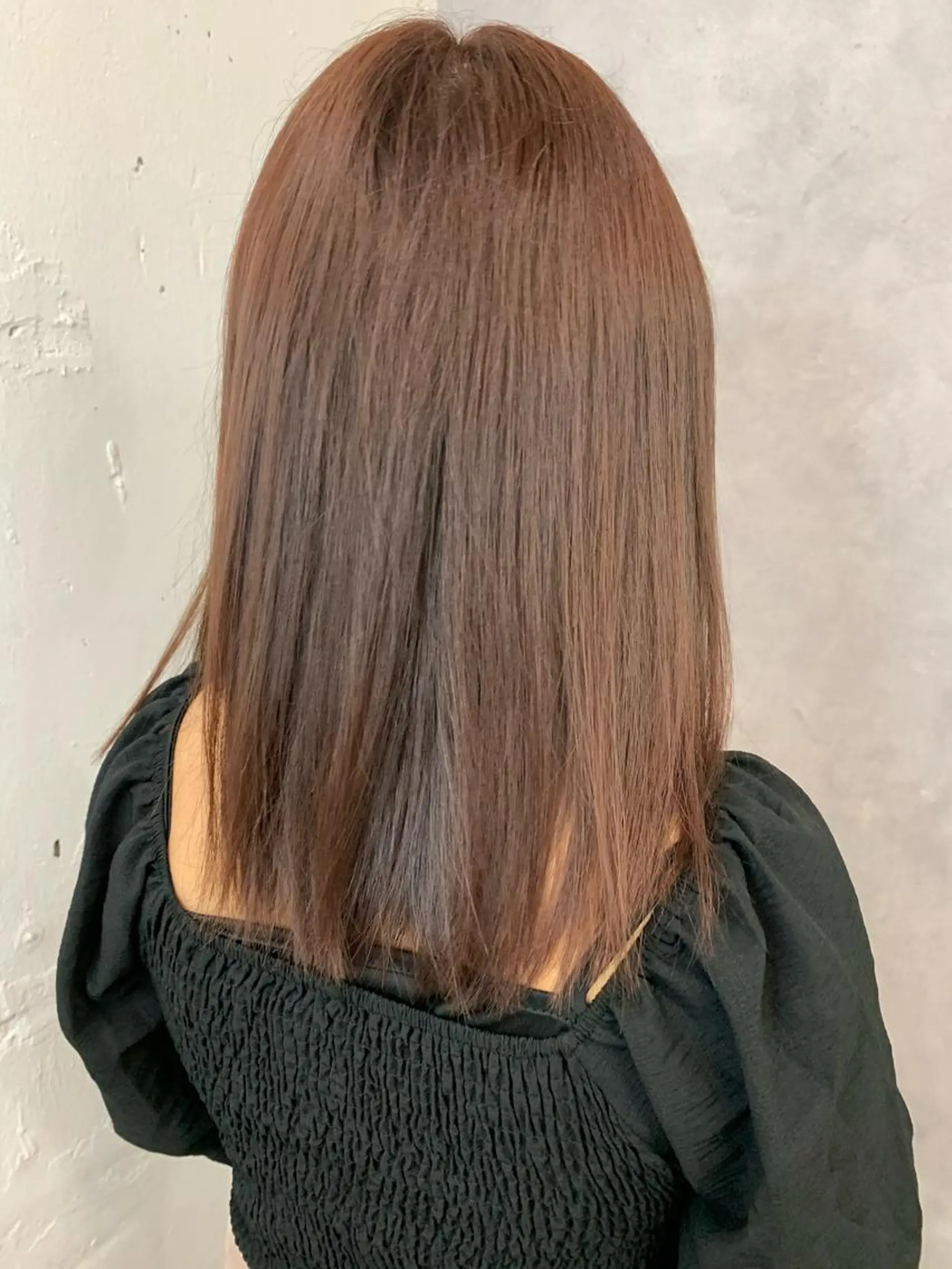 ミディアム カラー ベージュカラー ピンクカラー ピンクベージュ charme溝の口所属・チバ ヒロトのヘアスタイル