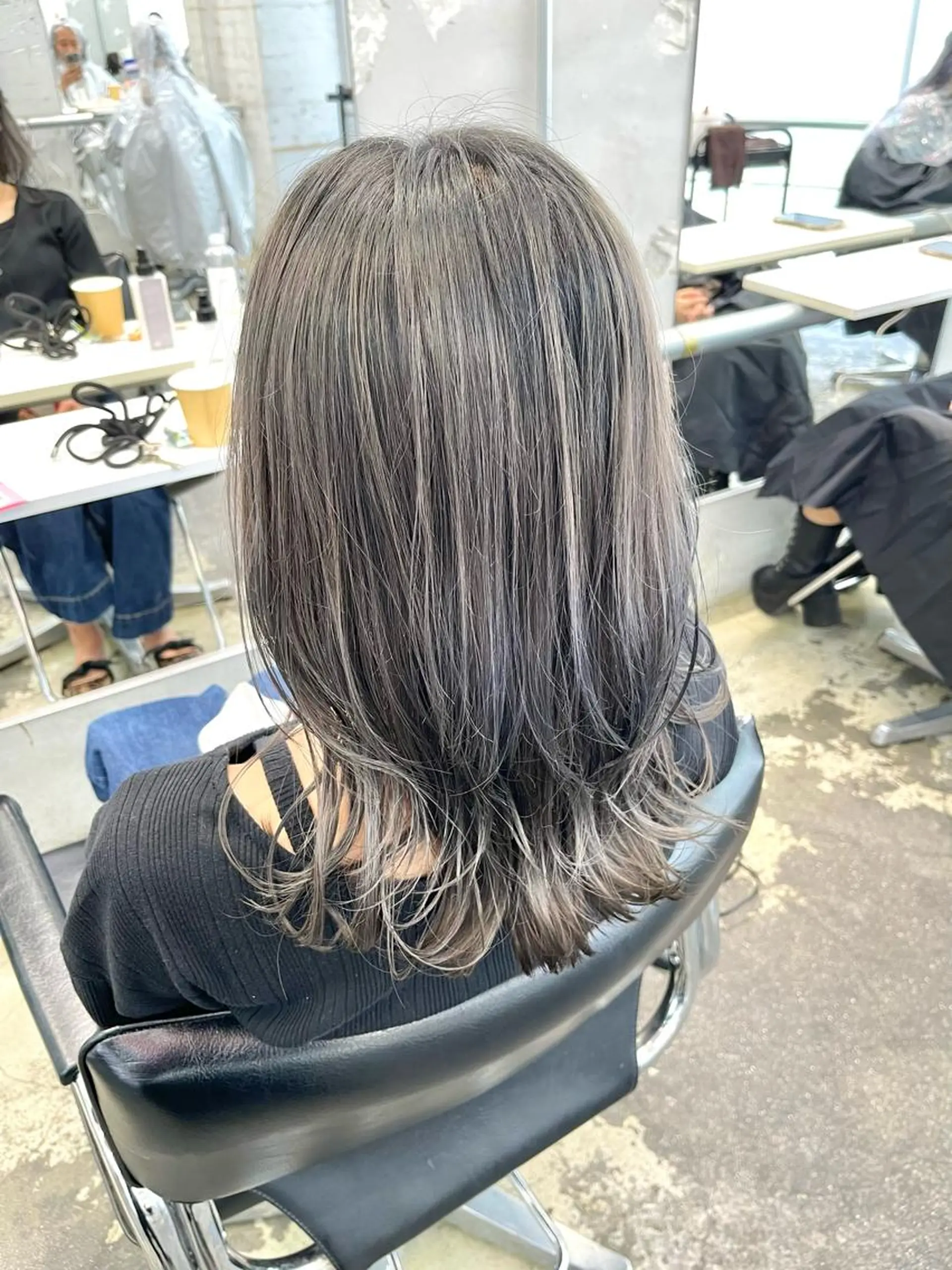 セミロング カラー ハッシュカットとハイ トーン/HIROKIのヘアスタイル