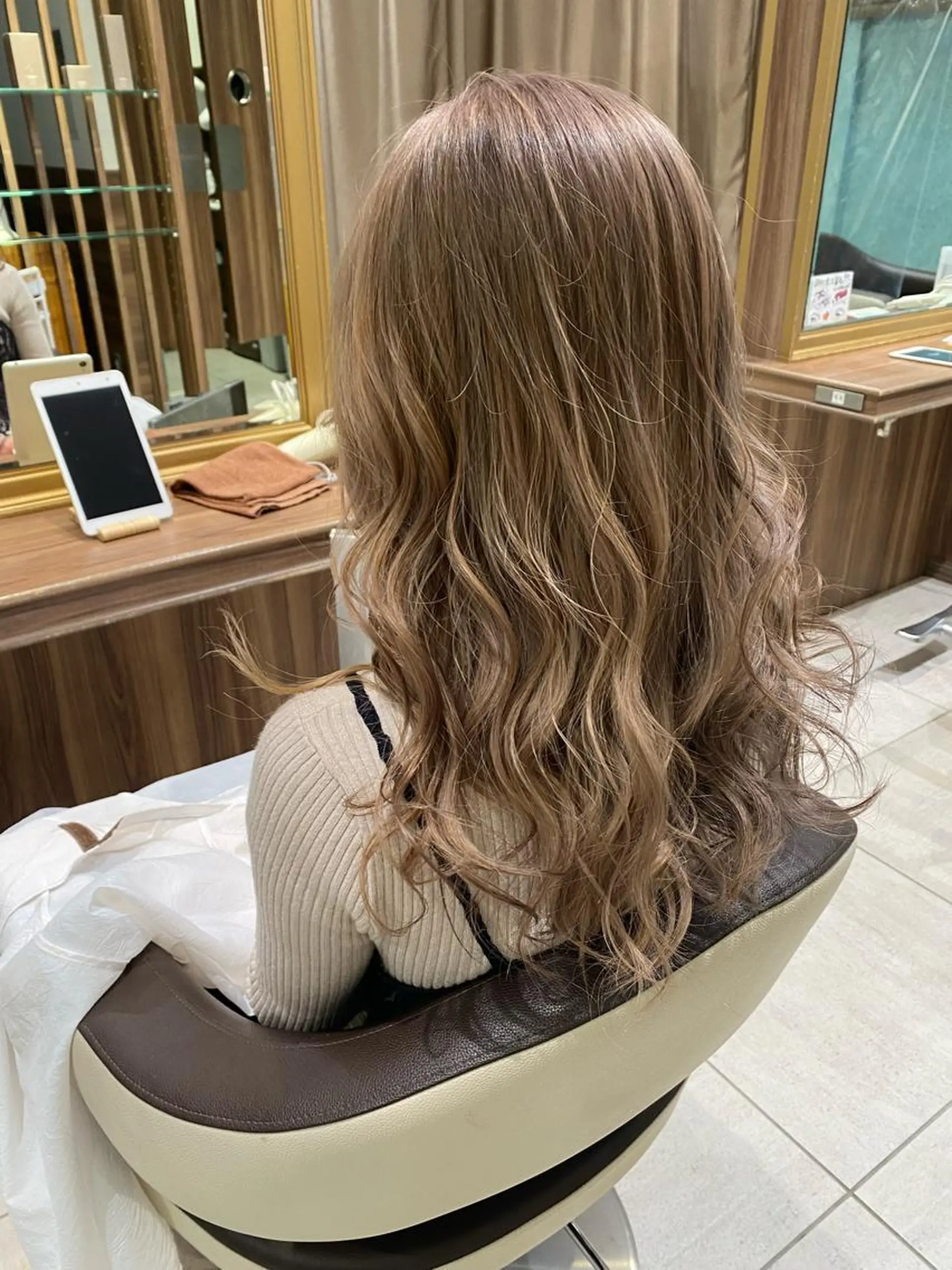 ロング カラー ヘアカラー トリートメント 💎大人ハイライト 💎上杉一也💎のヘアスタイル
