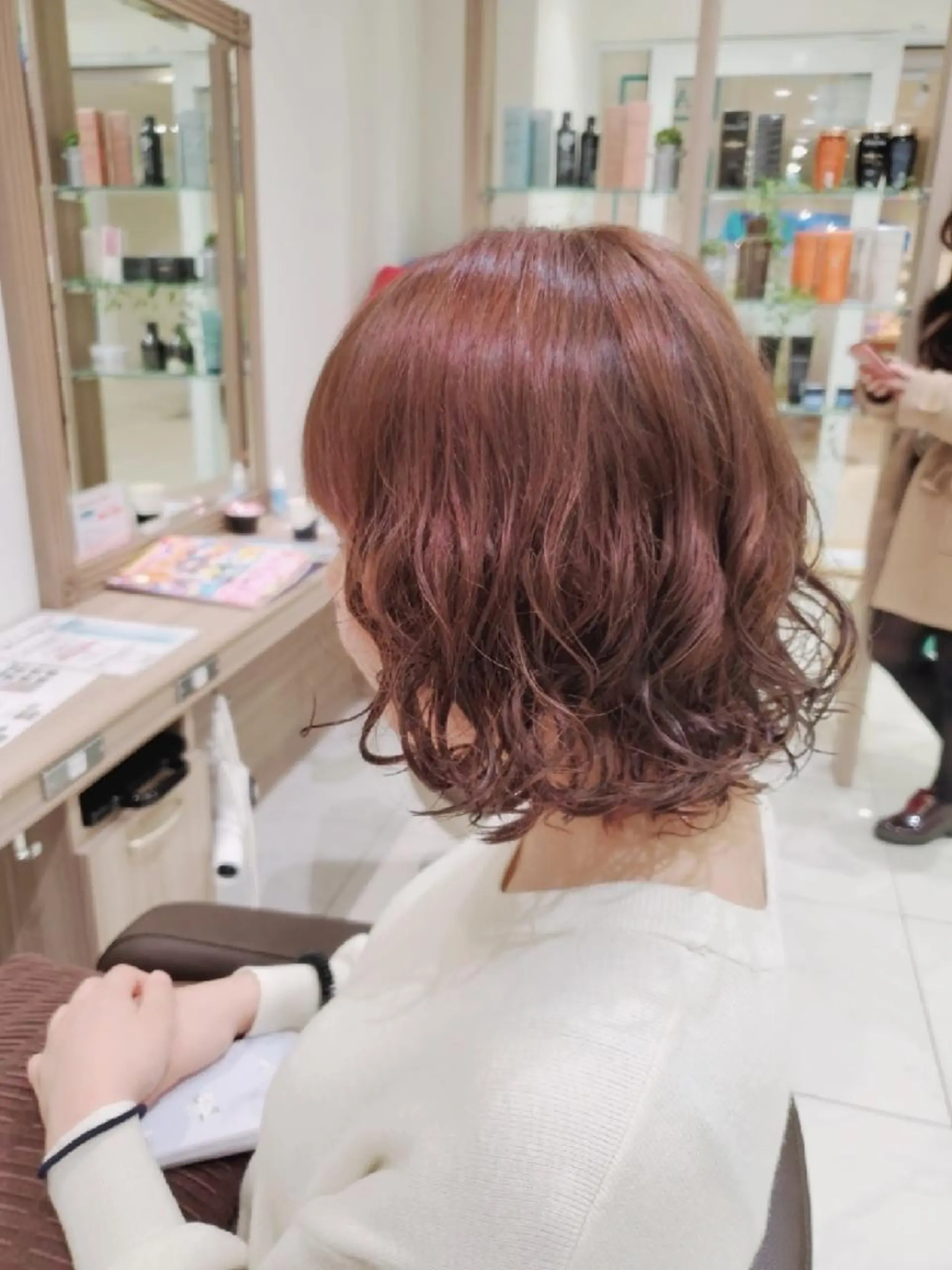 ショート カラー ベージュカラー ピンクカラー ピンクベージュ 中村 和貴のヘアスタイル