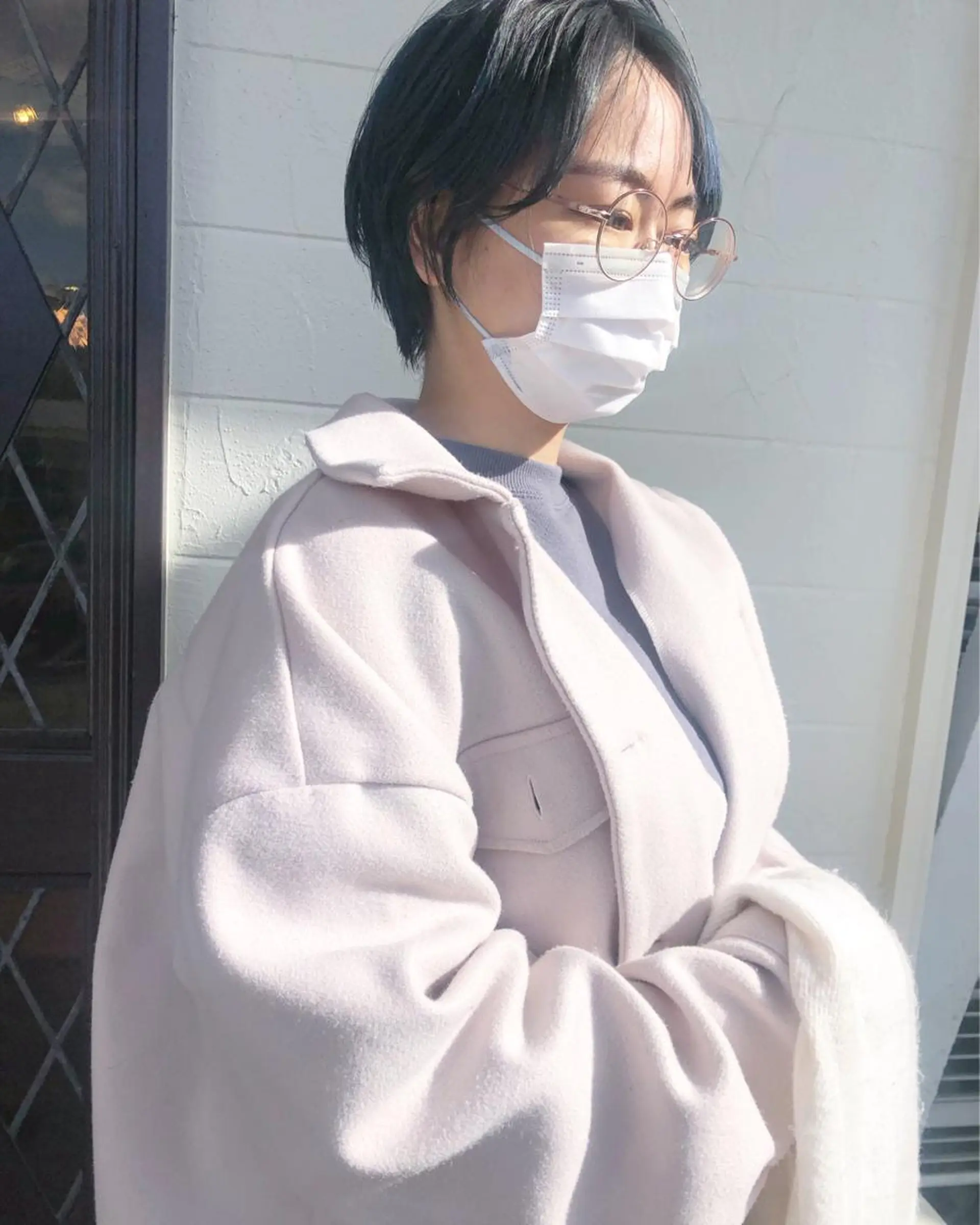 ショート カラー ブリーチ ハイライトカラー ハイライト カット ヘアカラー 江原 彩華のヘアスタイル