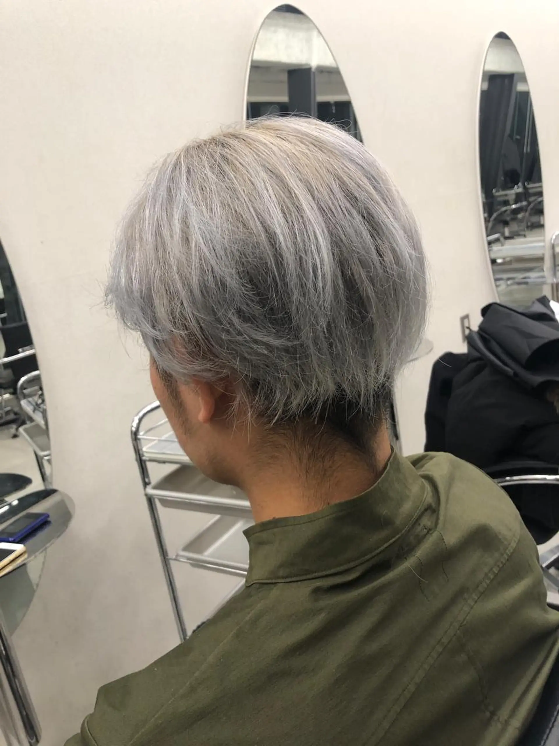 カラー 人気のレイヤーカット TAROのヘアスタイル