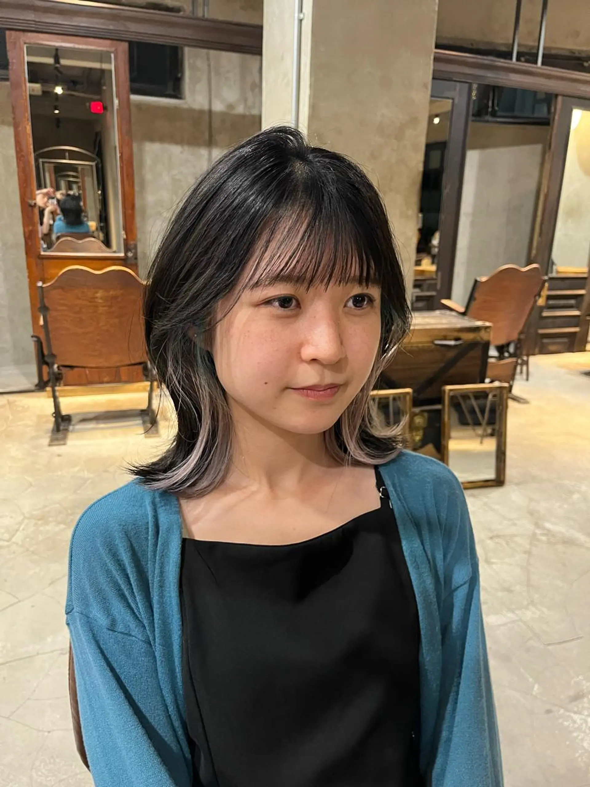 ミディアム カラー メンズ ブルーカラー 顔周りカット レイヤーカット カット ヘアカラー トリートメント DX所属・✨メンズスタイル✨ Daiのヘアスタイル