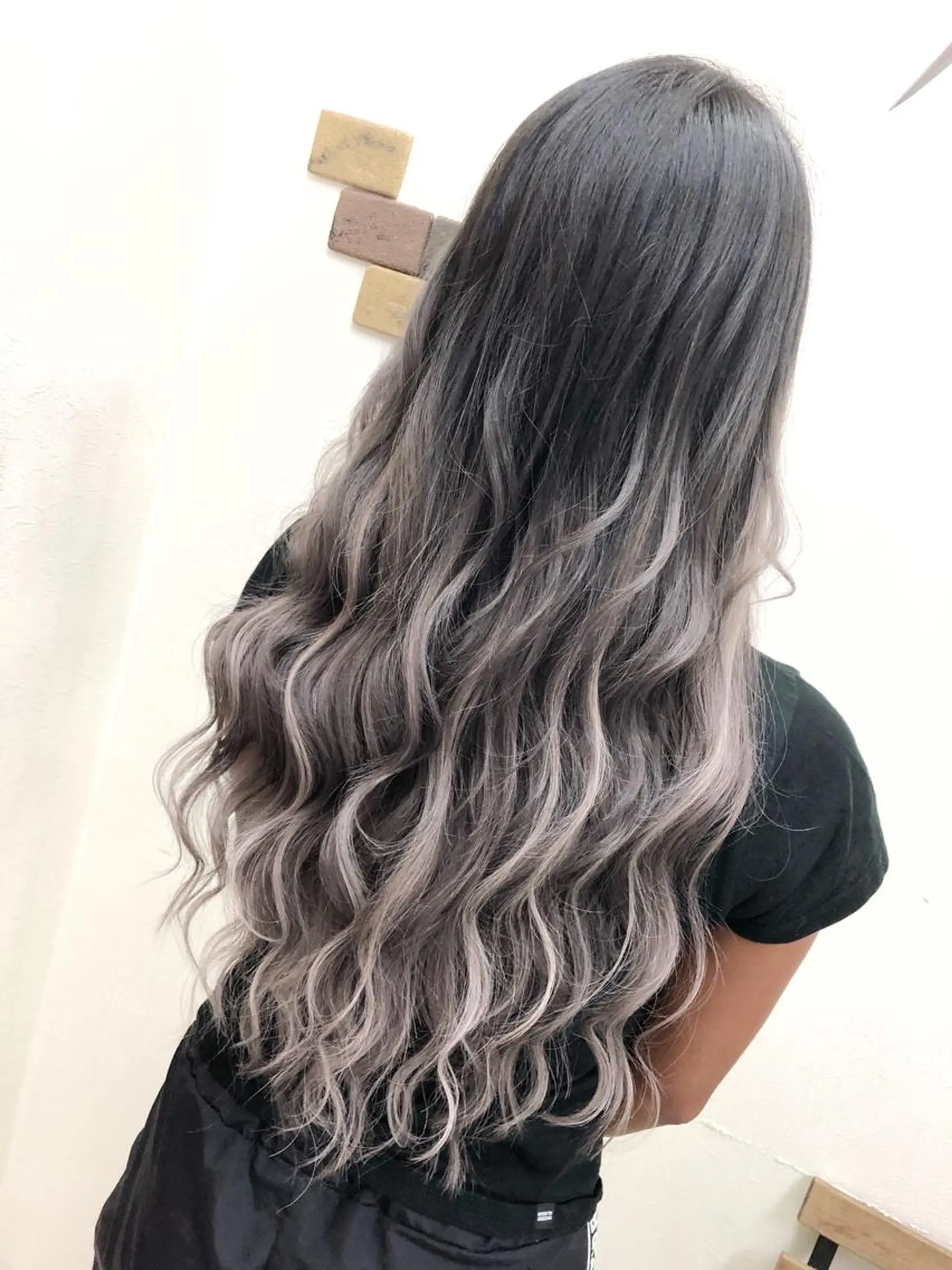 ロング カラー ヘアアレンジ アッシュ グラデーションカラー ハイライトカラー ハイライト ヘアカラー トリートメント エクステ KEISUKE/カラ ー🐶シールエクステのヘアスタイル