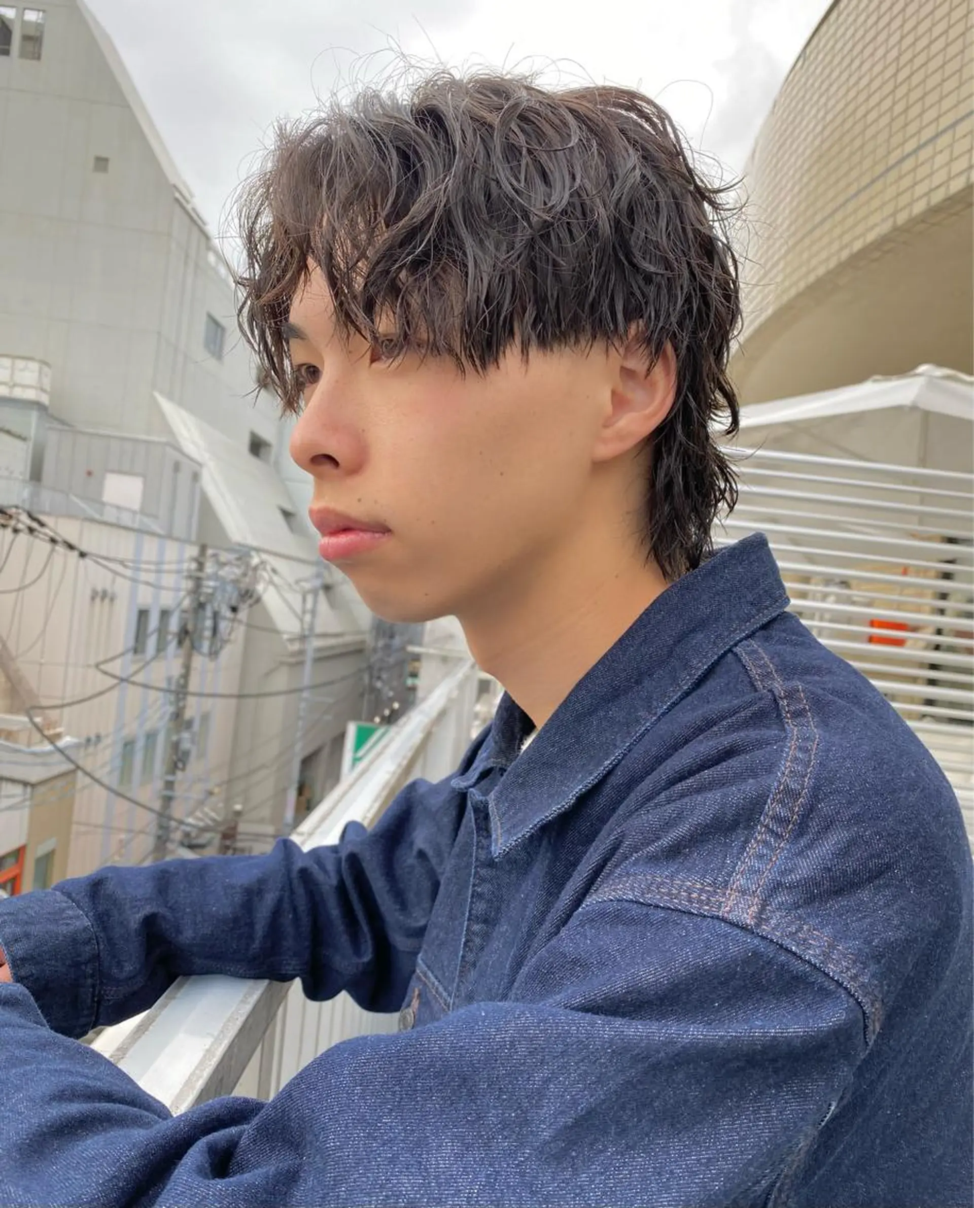 ショート パーマ メンズ ヘッドスパ 7Bridge所属・ハッシュカット 小西貫太のヘアスタイル