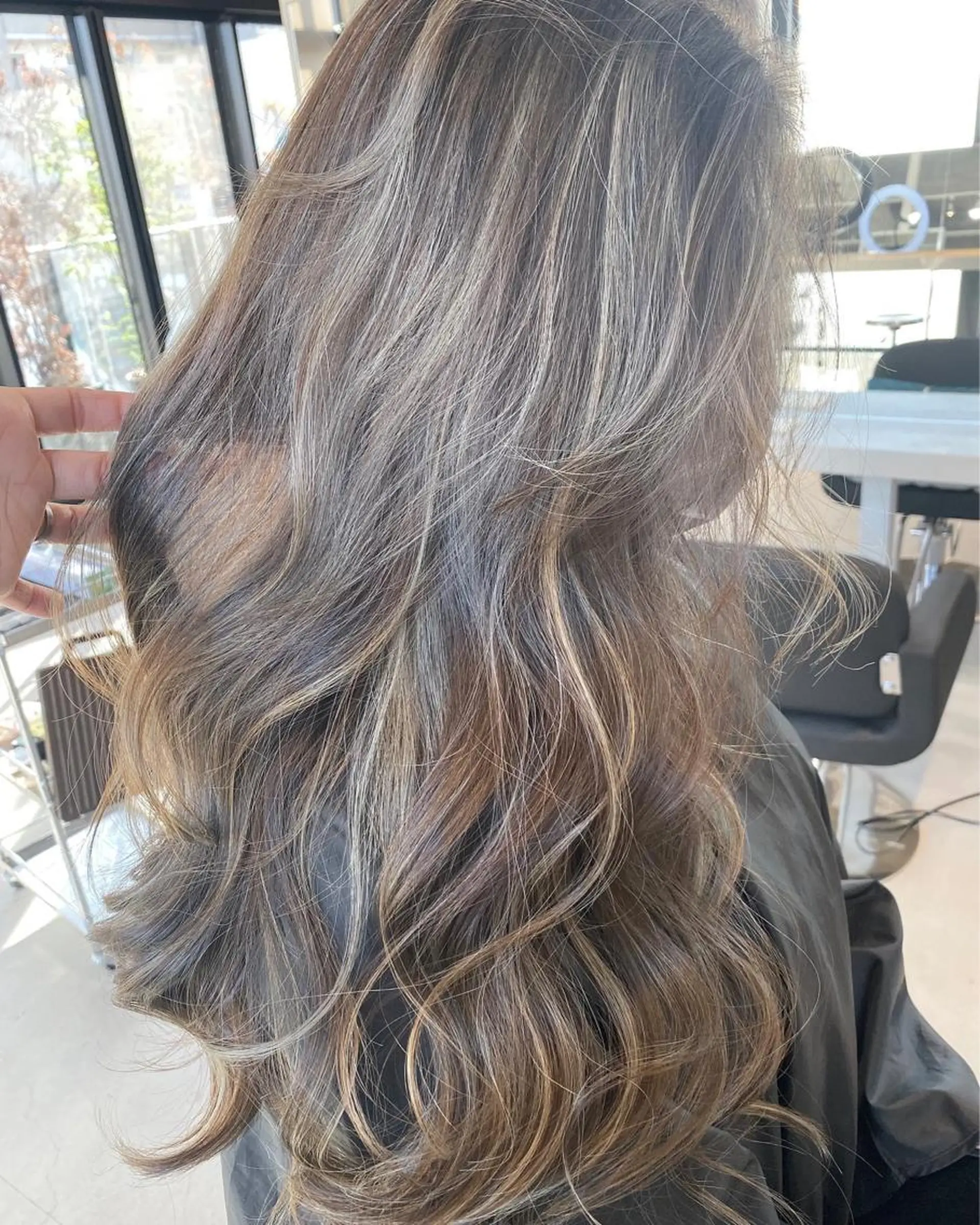 ロング カラー ヘアアレンジ ネイル マツエク・マツパ アイブロウ ヘアカラー トリートメント 井上 一平のヘアスタイル
