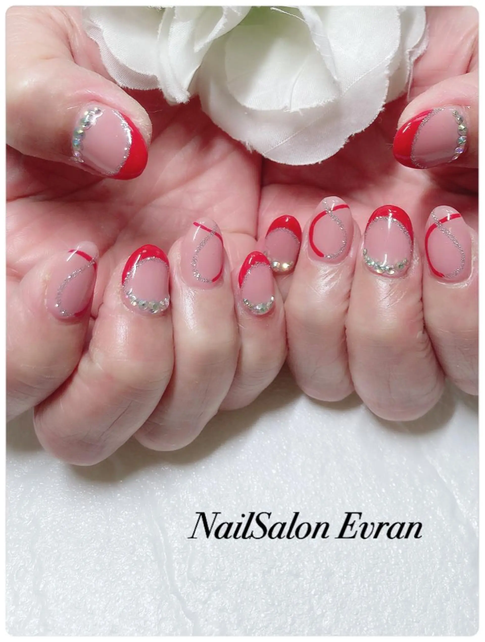 ネイル アートネイル フレンチネイル マグネットネイル 持ち込み ニュアンスネイル ハンドネイル Nail salon Evranのネイルデザイン