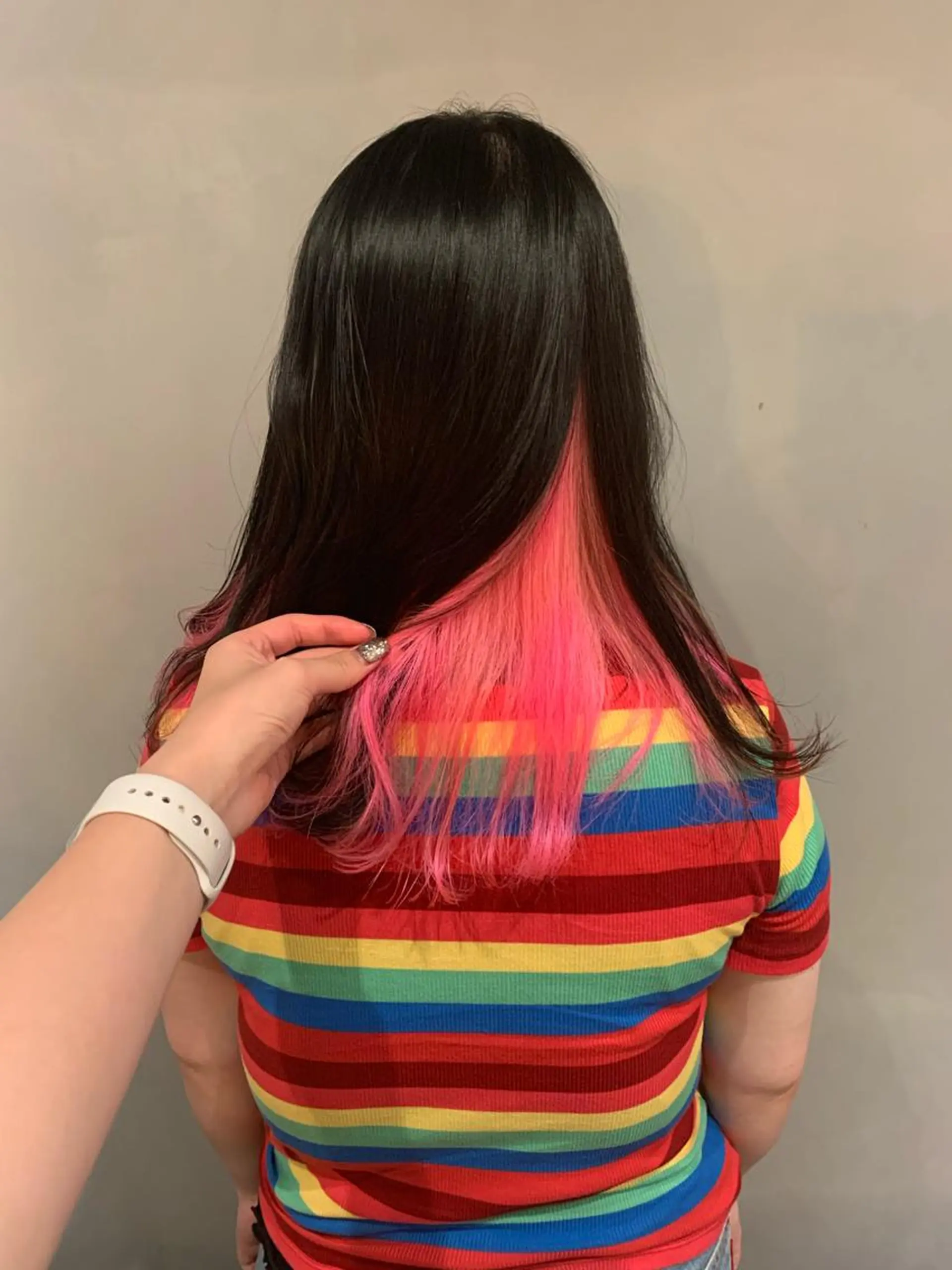 ミディアム 美髪・シールエクステ ホソタニリョウコのヘアスタイル