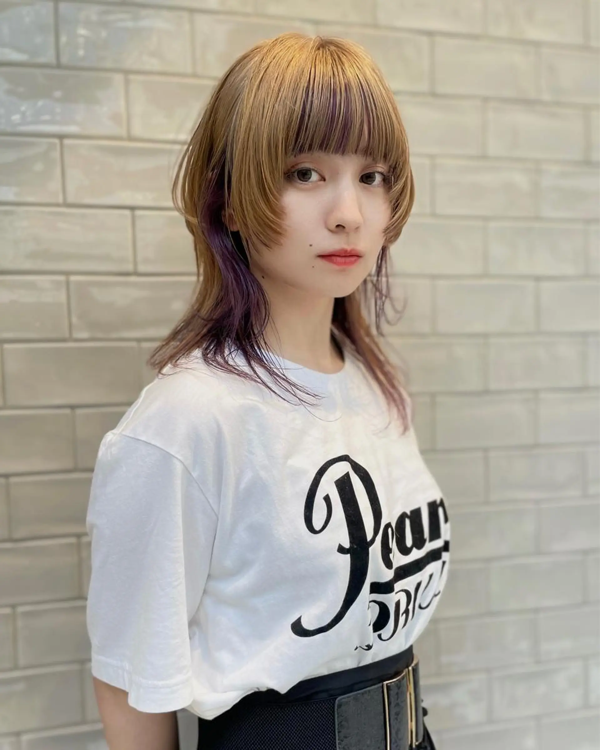 ミディアム カラー インナーカラー レイヤーカット ウルフカット ウルフレイヤー カット ヘアカラー トリートメント SALOWIN所属・ブリーチ✨ ボブ✨レイヤーのヘアスタイル