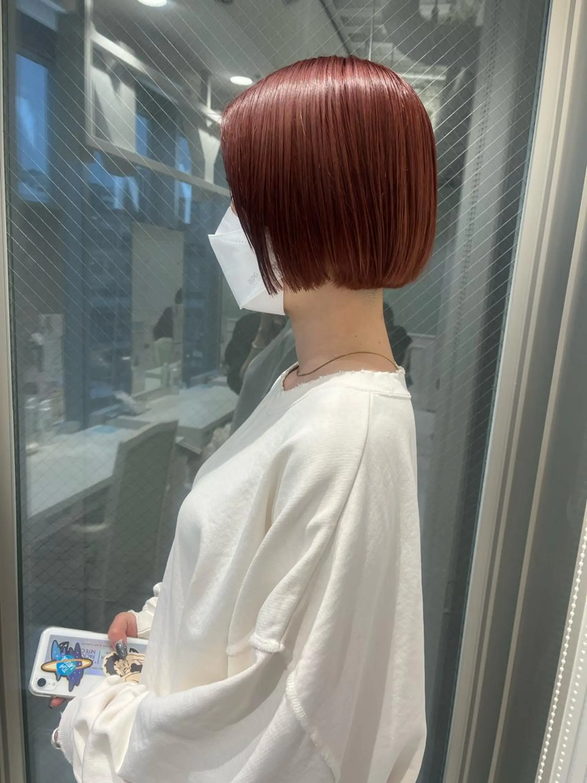 ショート ボブ ウルフカット／吉村 桃子のヘアスタイル
