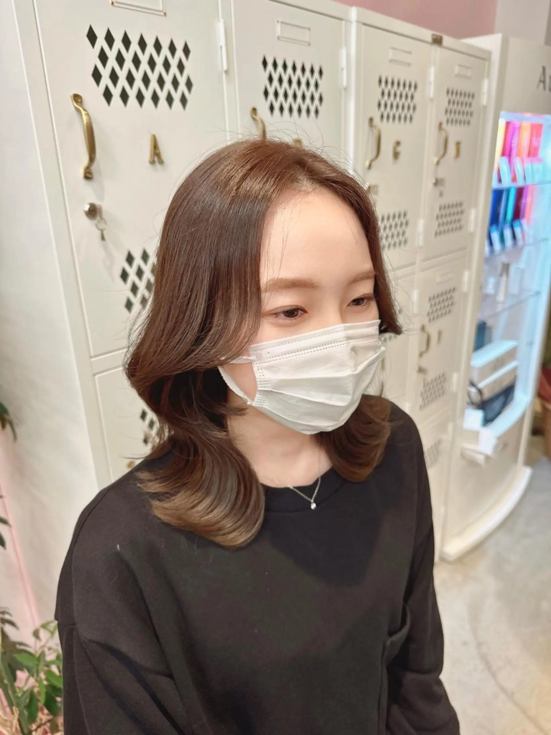 ミディアム カラー 顔周り似合わせ・巻け るレイヤー水谷航大のヘアスタイル
