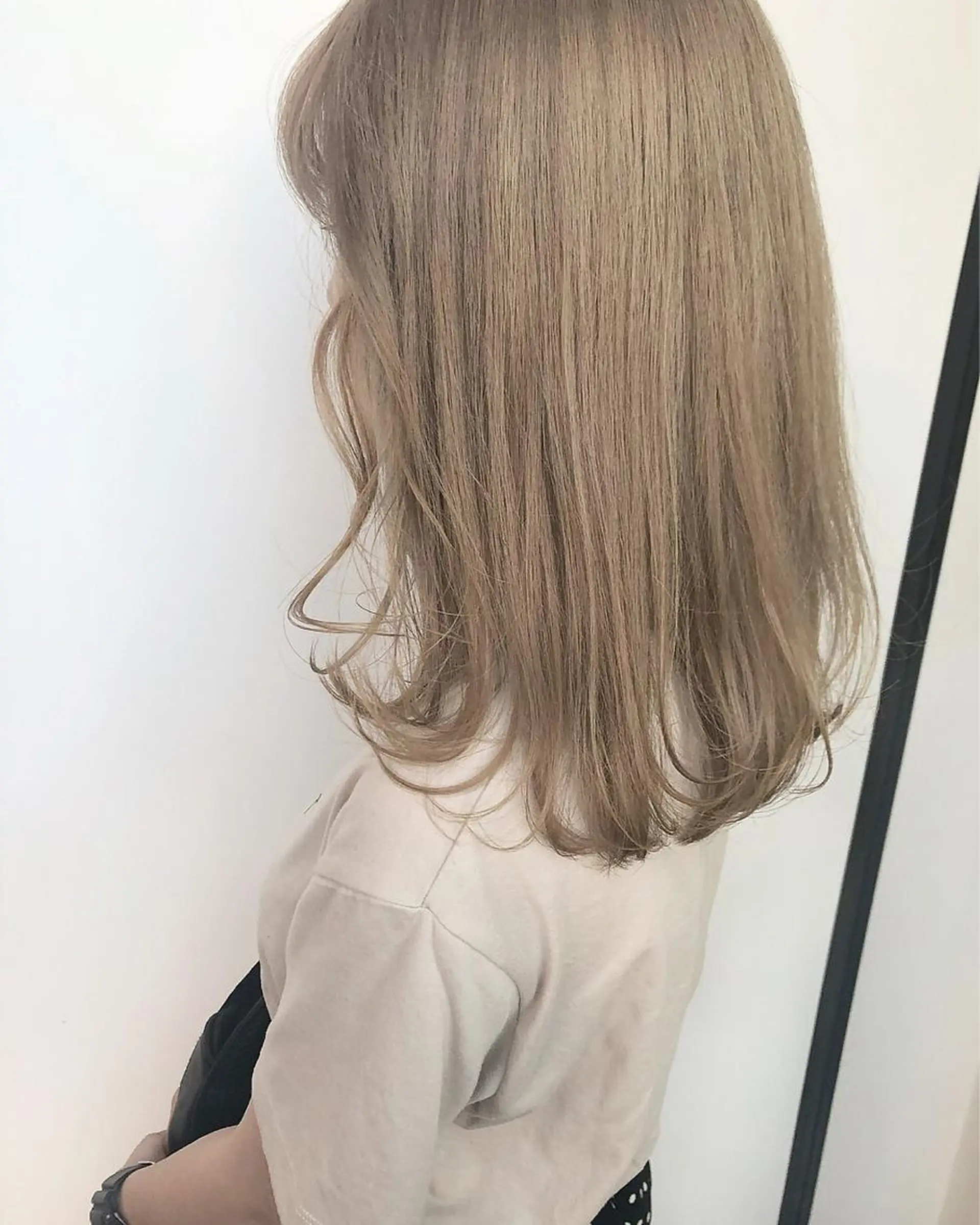 セミロング カラー ダブルカラー 【ブリーチカラー】 🌈ALIVE若山葵のヘアスタイル