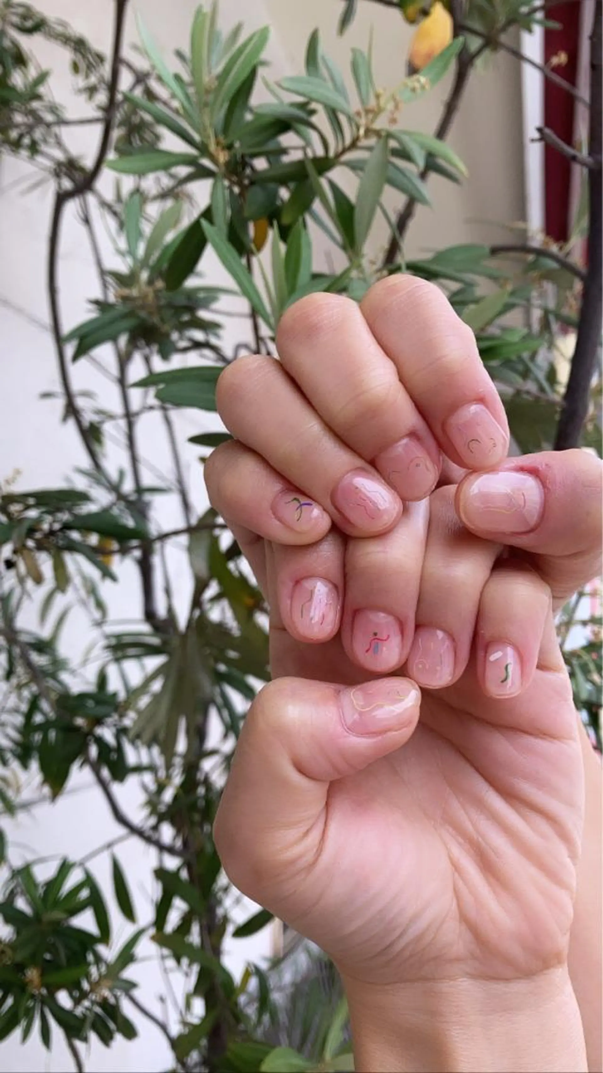 ネイル nailsalon　hue所属・小山 羽奈のネイルデザイン