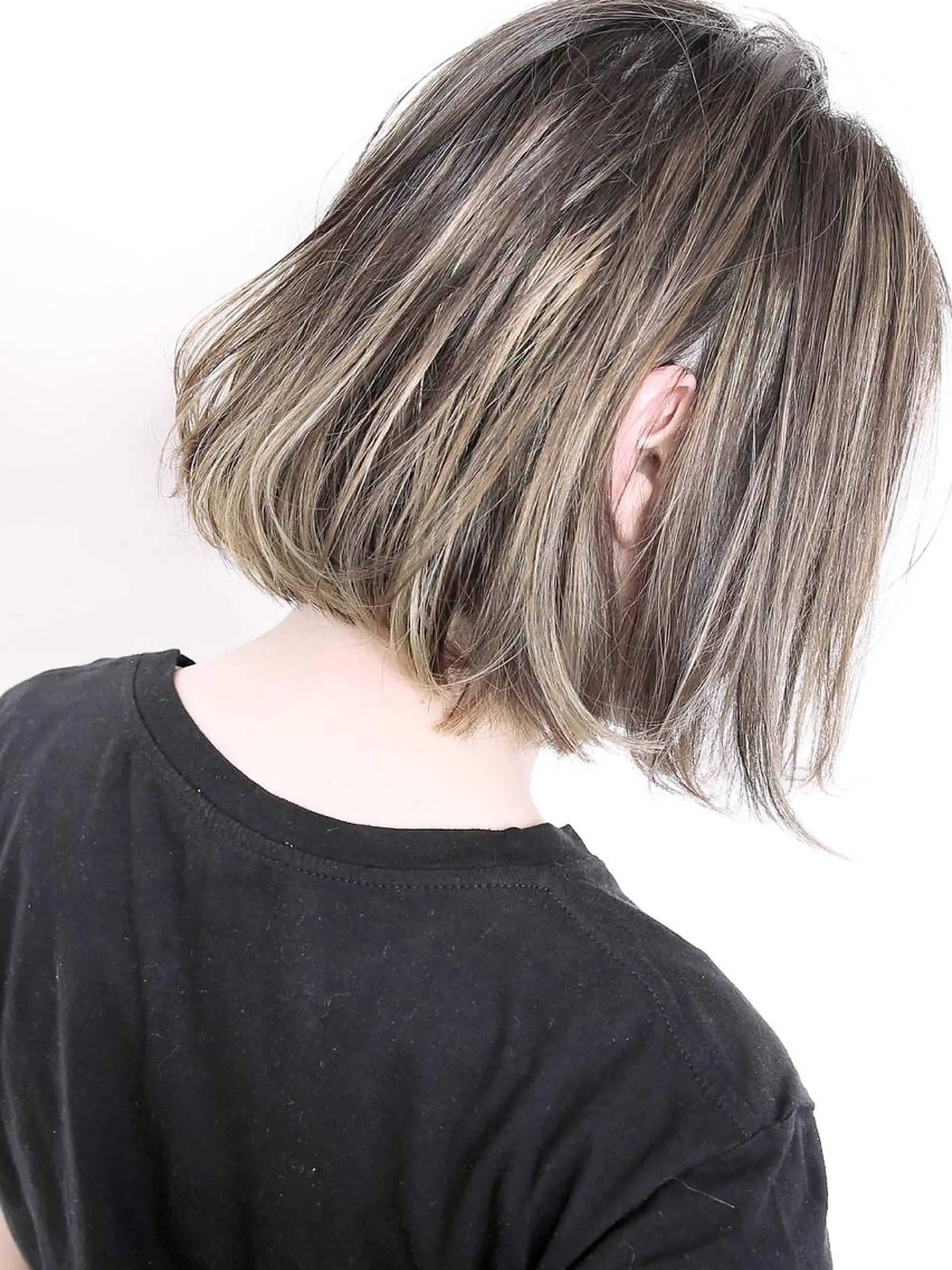 ミディアム カラー AULENT所属・嶋崎 留美のヘアスタイル