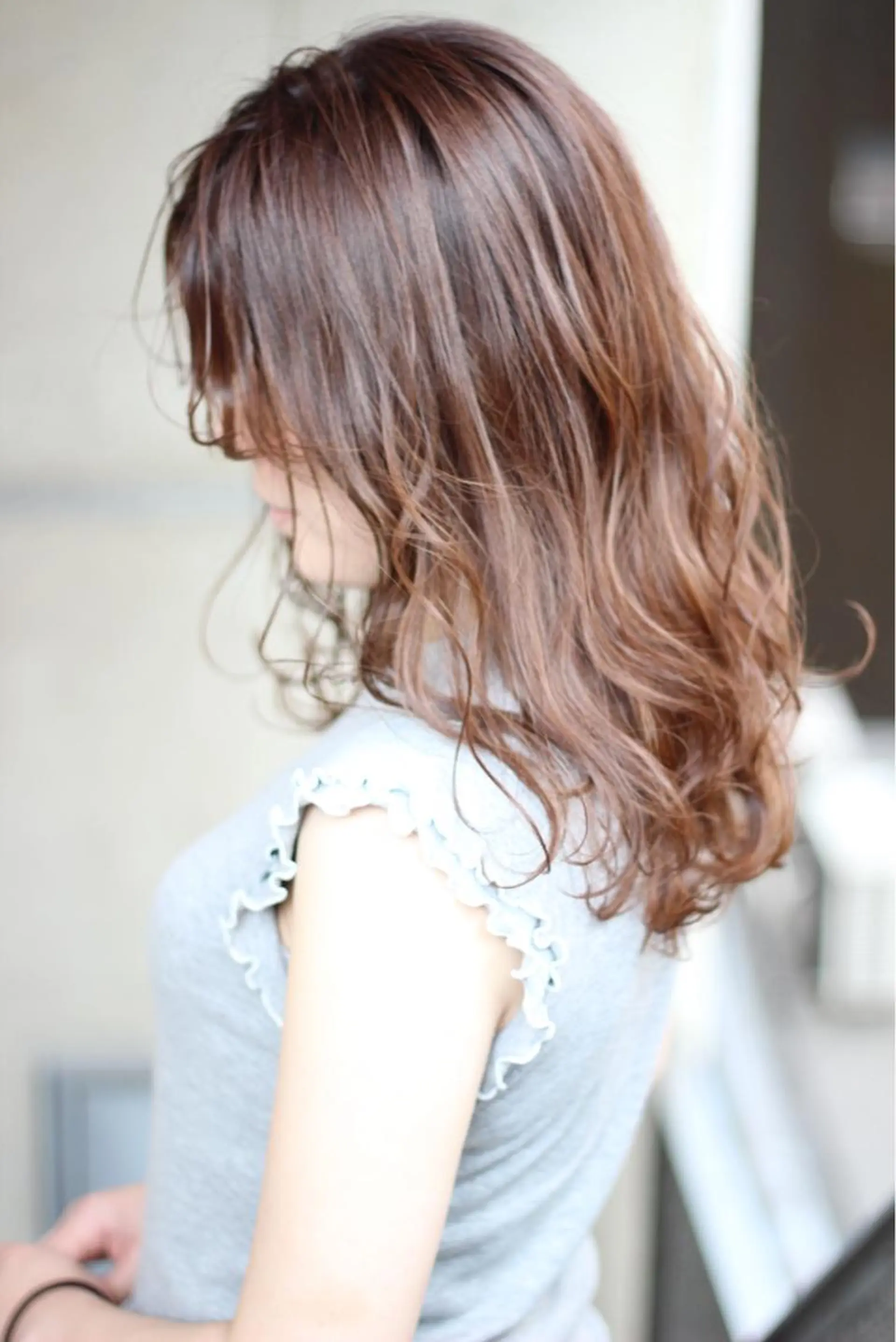 ロング カラー パーマ ヘアアレンジ ベージュカラー ロング カット ヘアカラー トリートメント 成松 勇治のヘアスタイル