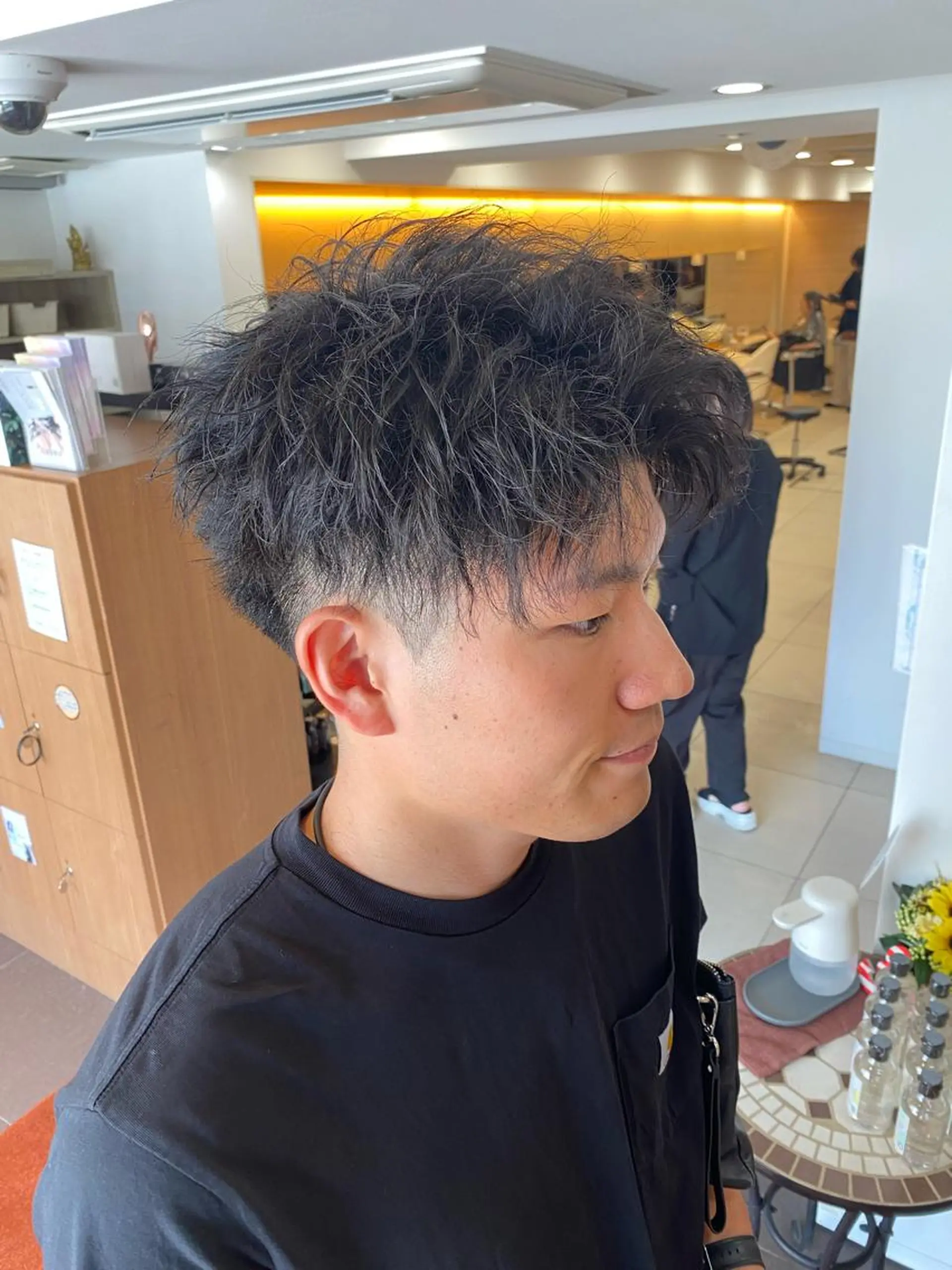 ショート パーマ メンズ メンズパーマ ショートヘア 塩谷黎✨ブリーチカラ ーメンズパーマ✨のヘアスタイル
